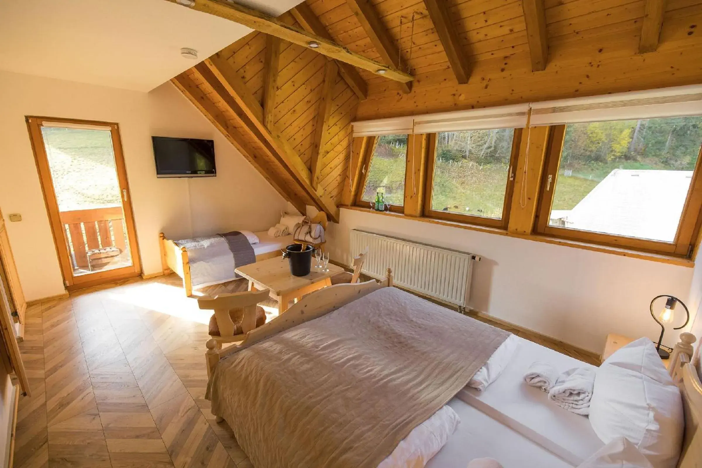 Triple Room in Berghotel und Restaurant Kräuter Chalet Triple Room in Berghotel und Restaurant Kräuter Chalet