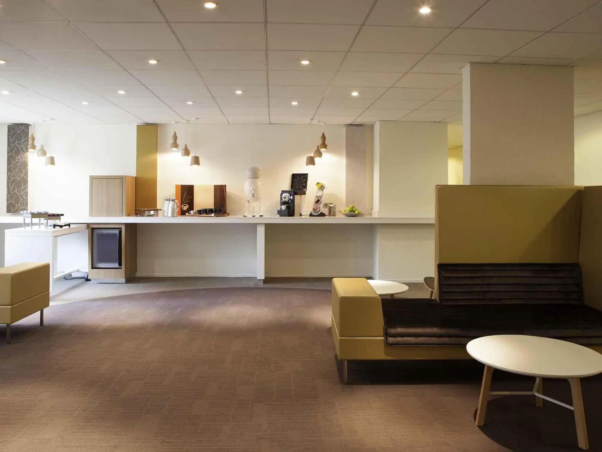 Property building in Novotel Fontainebleau Ury