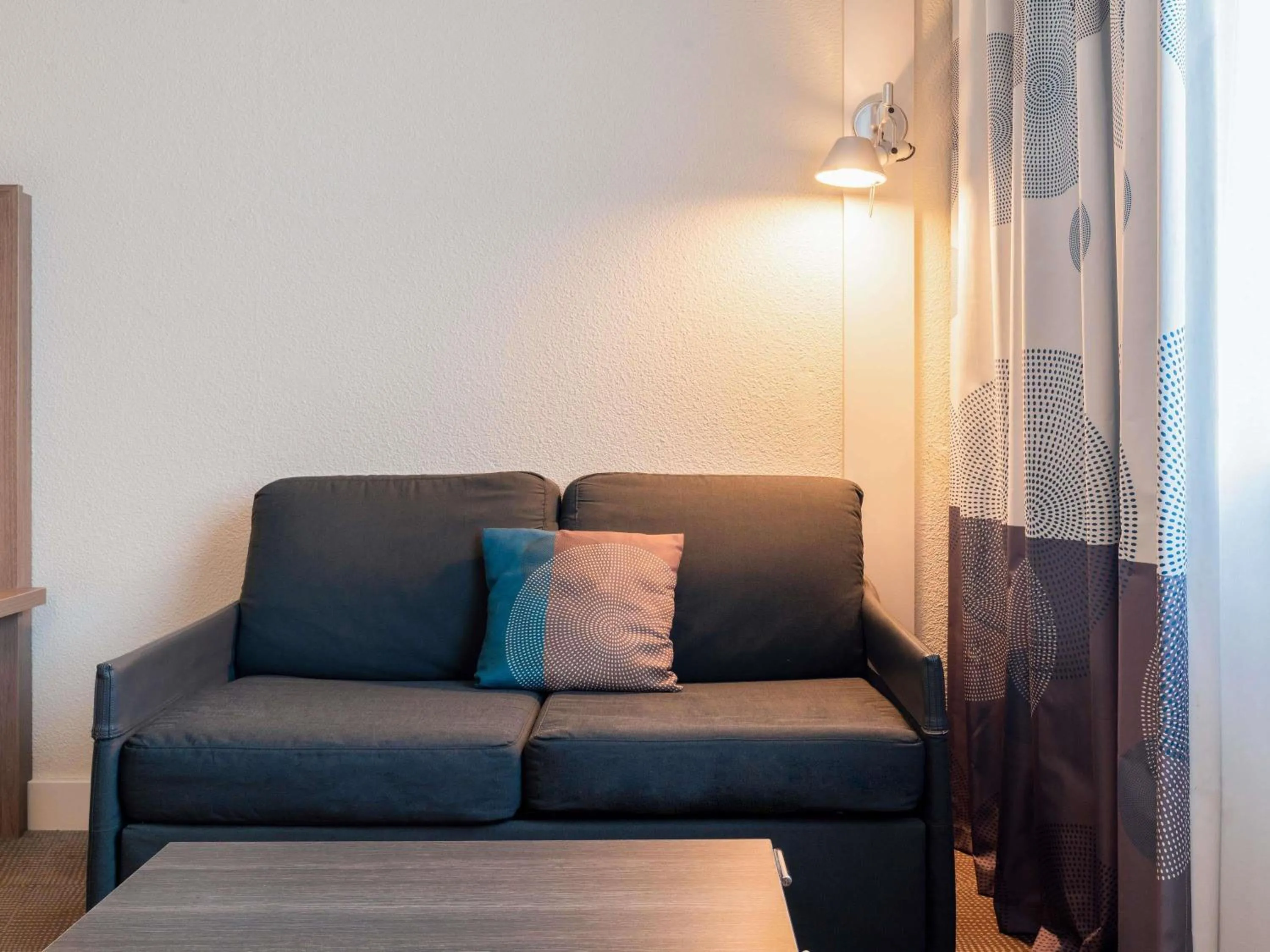 Bedroom in Novotel Paris 17