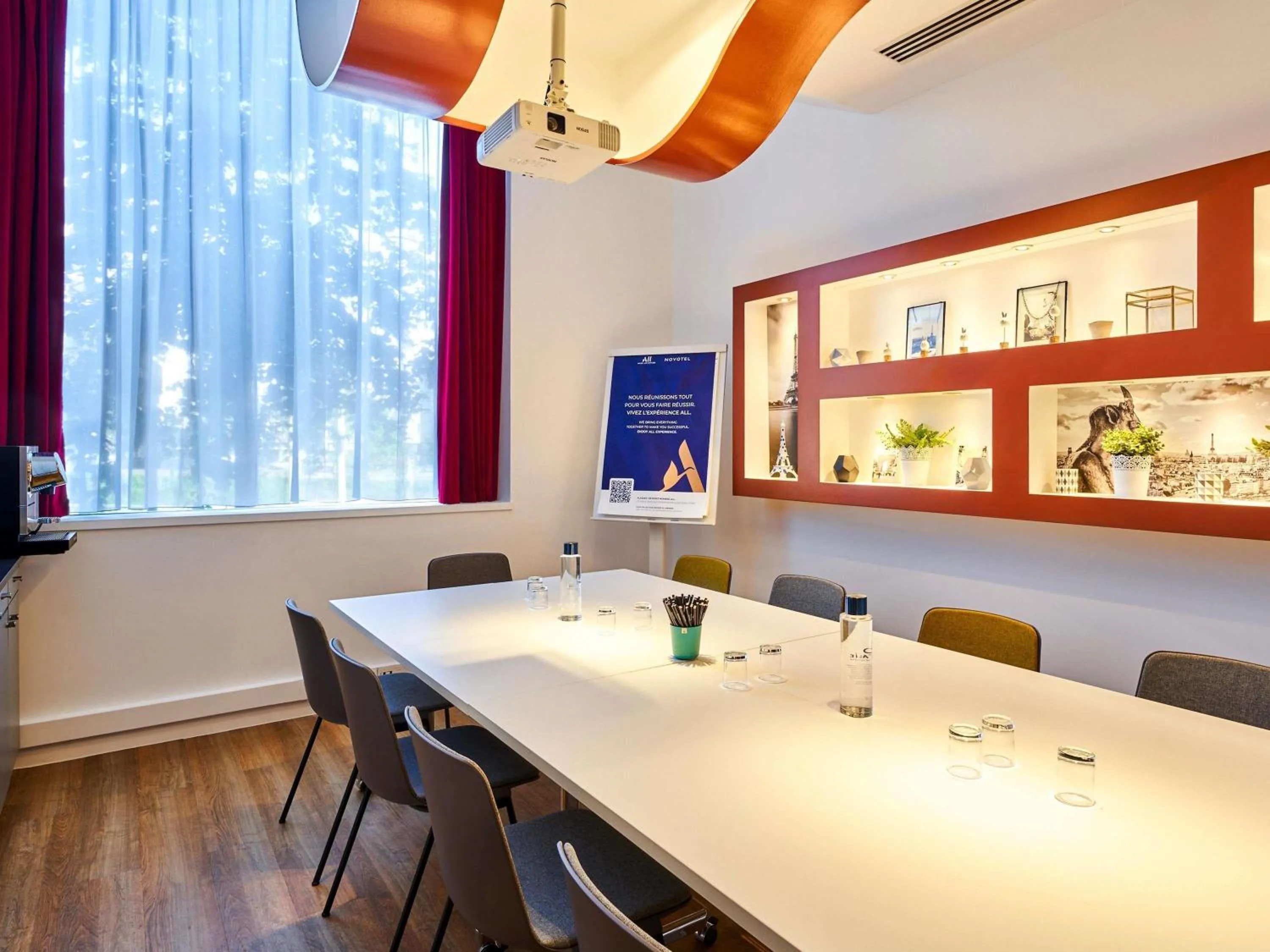 Meeting/conference room in Novotel Paris 17