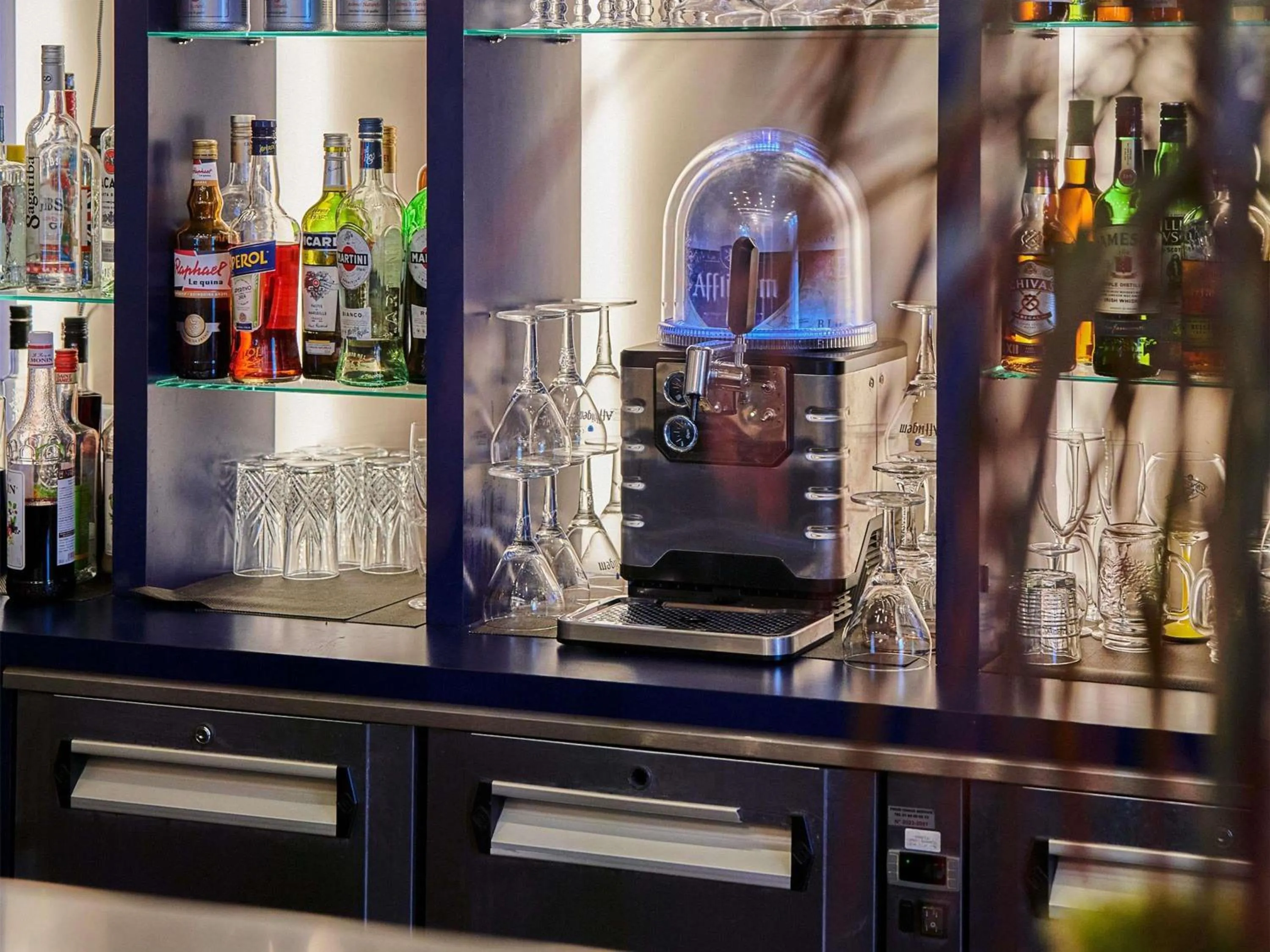 Lounge or bar in Novotel Paris 17