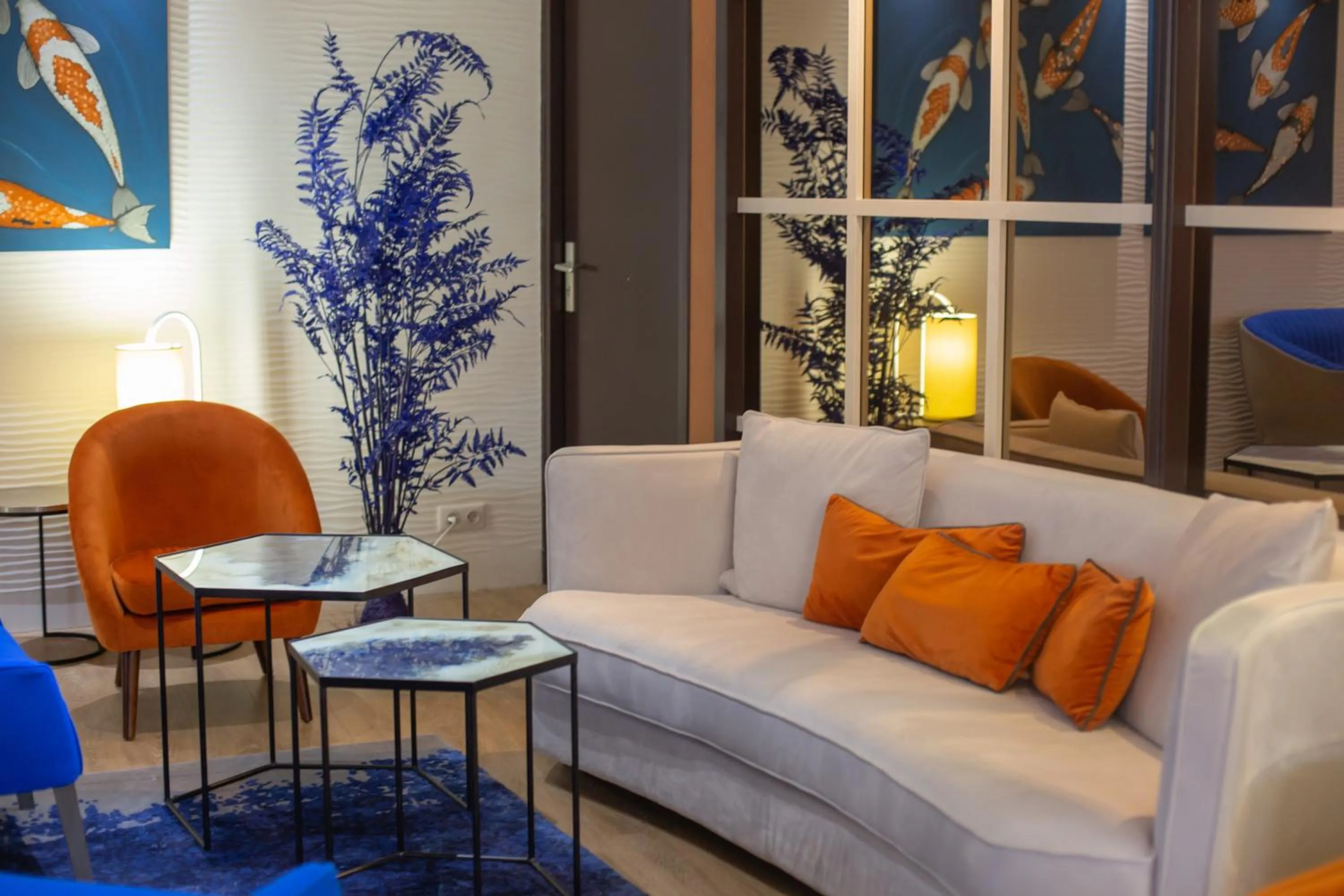 Lobby or reception in Mercure Vannes Le Port