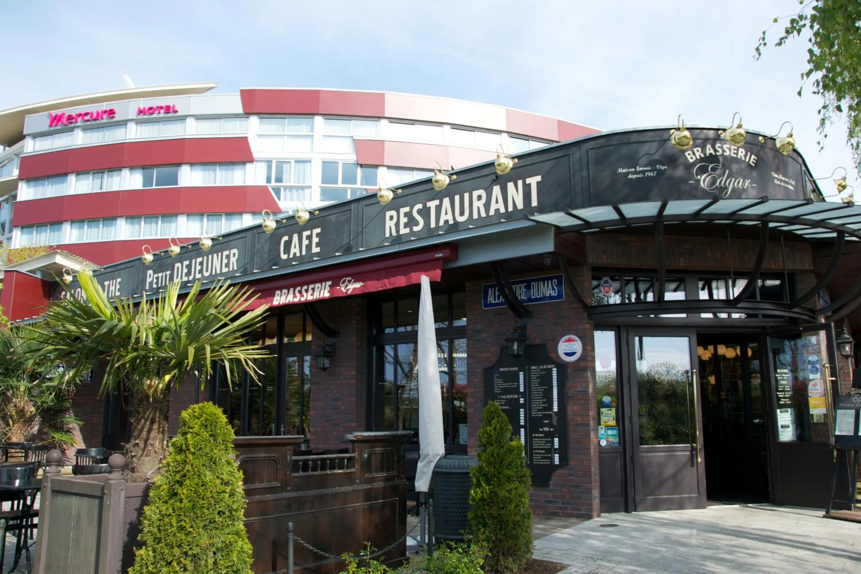 Restaurant/places to eat in Mercure Vannes Le Port