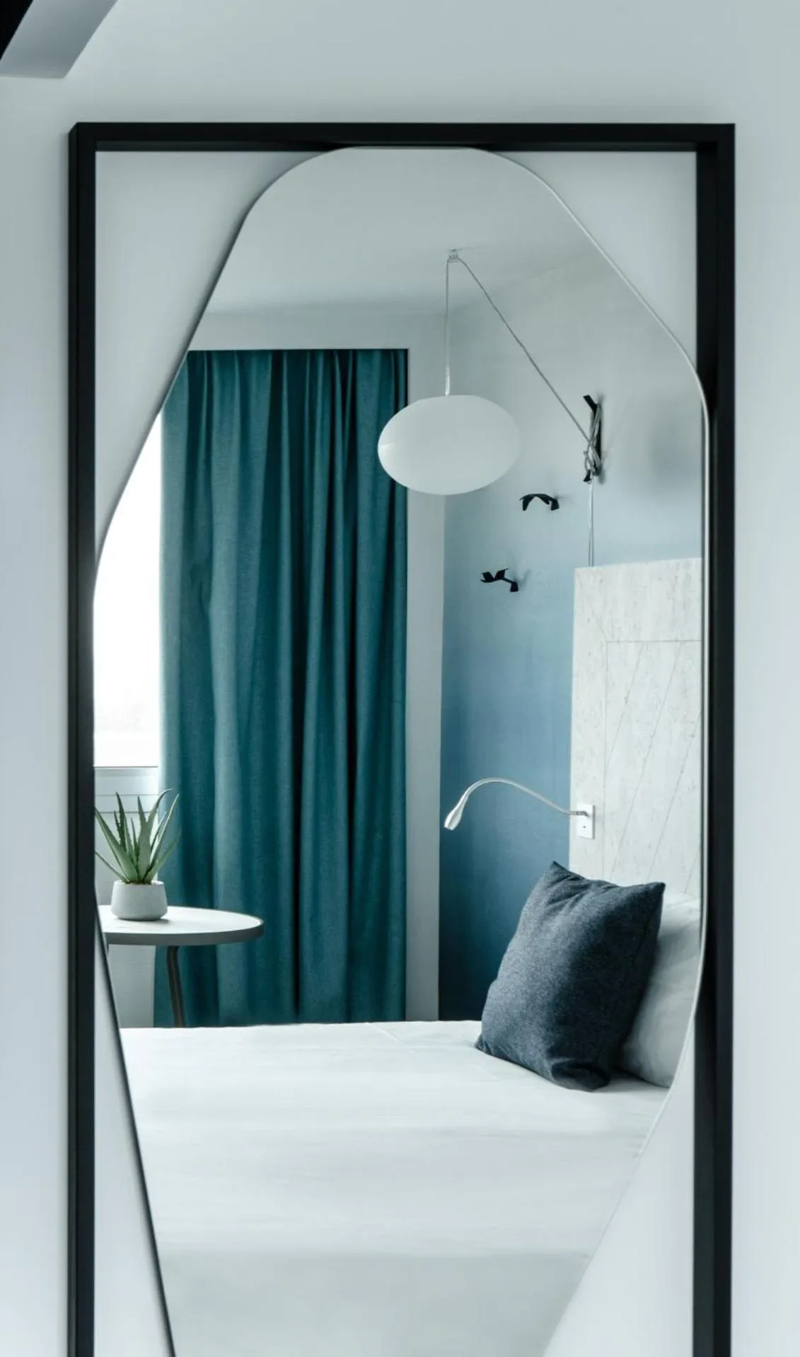 Photo of the whole room, Bed in Mercure Vannes Le Port