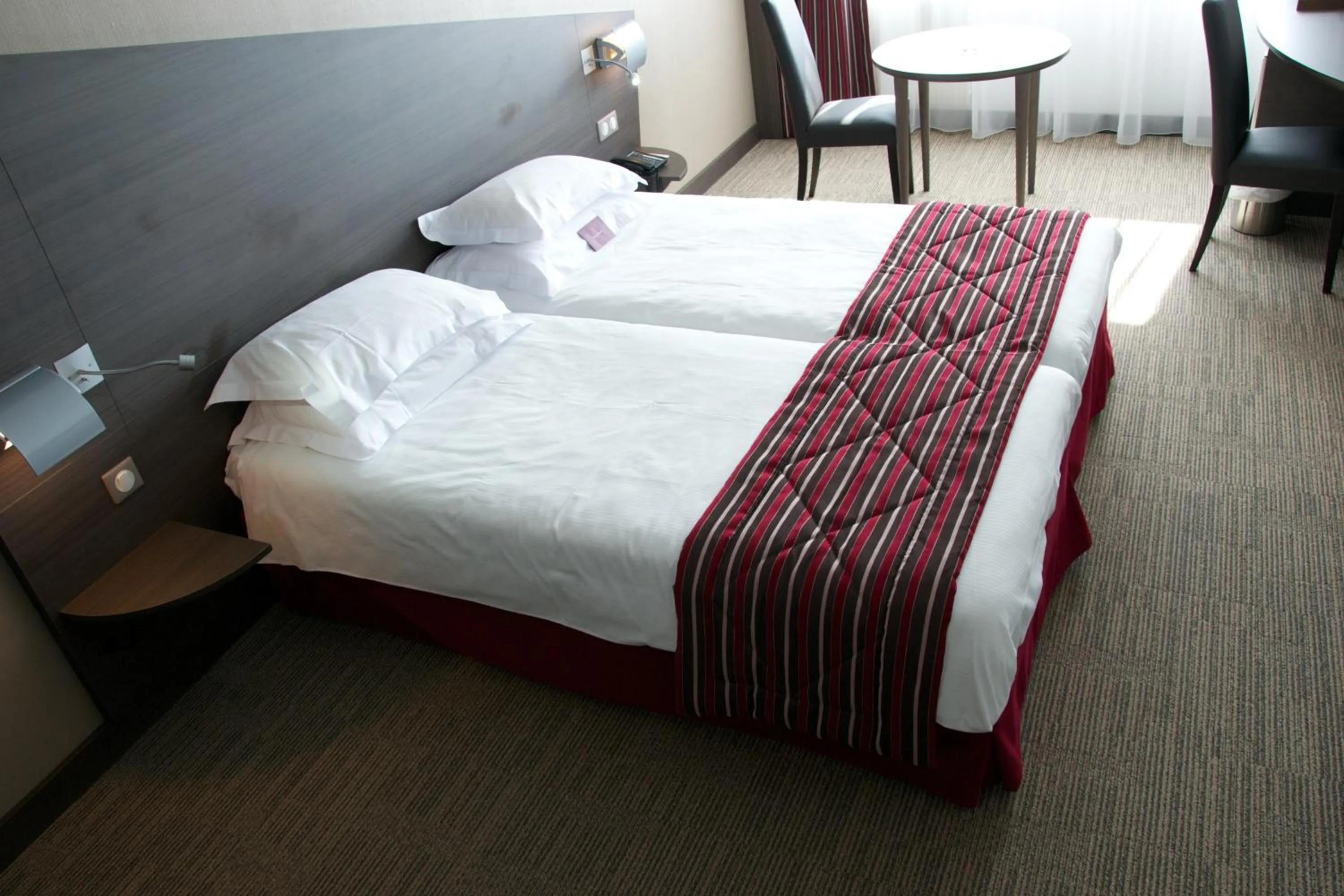 Bed in Mercure Vannes Le Port