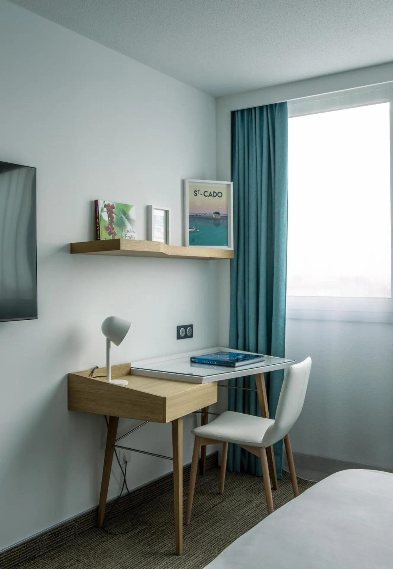 Photo of the whole room in Mercure Vannes Le Port