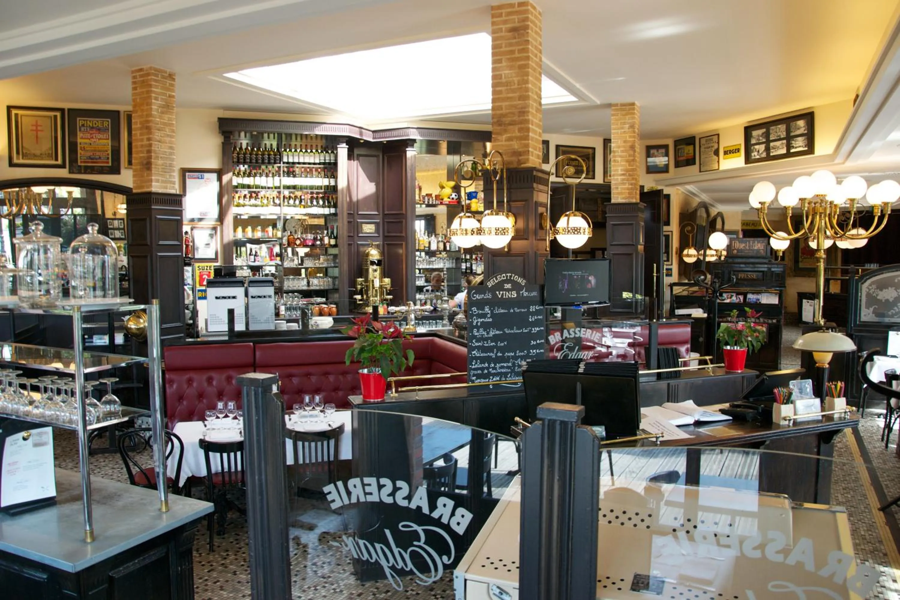 Restaurant/places to eat in Mercure Vannes Le Port