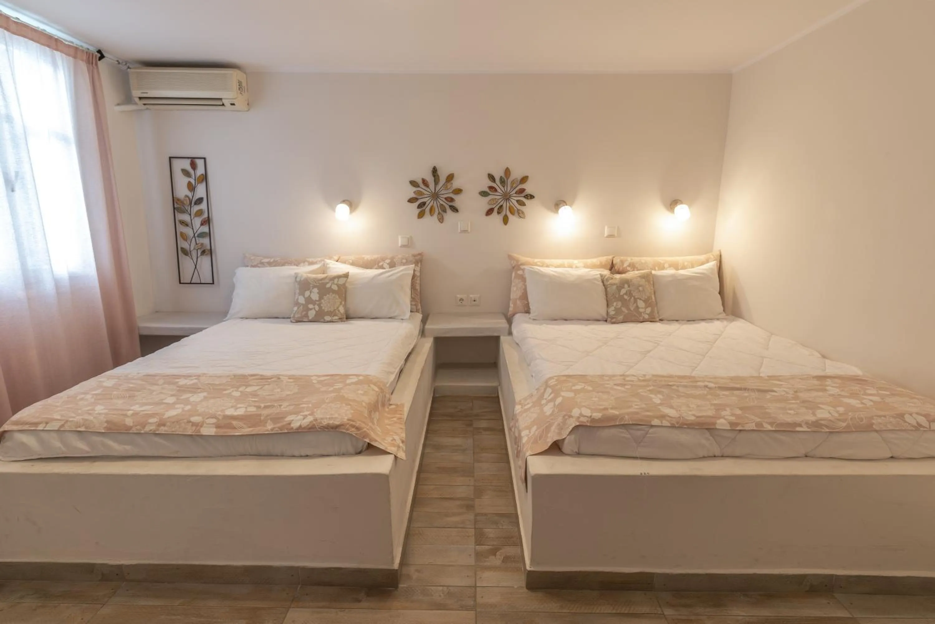 Bed in Naxos Enjoy Apartments