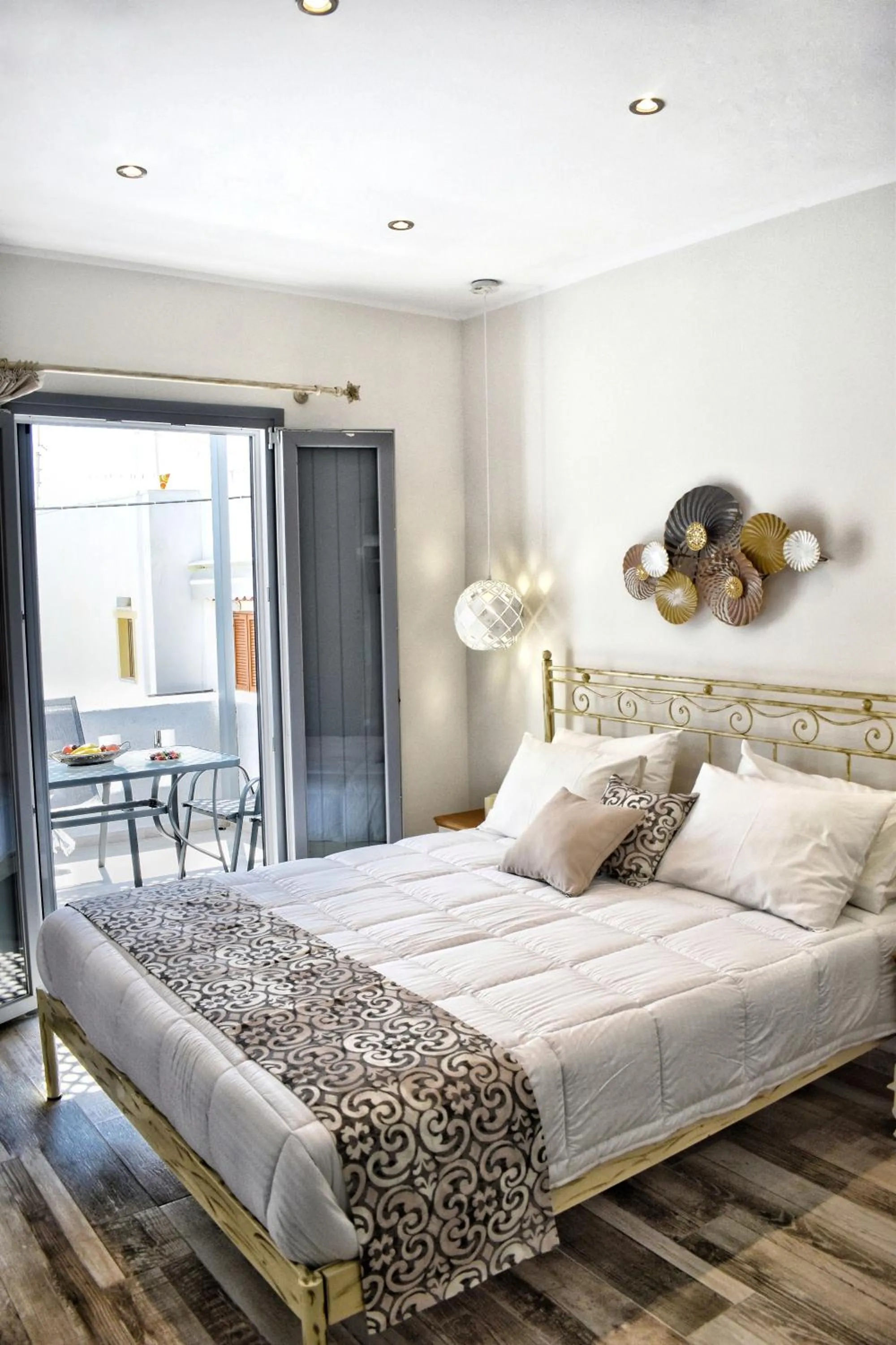 Bed in Naxos Enjoy Apartments