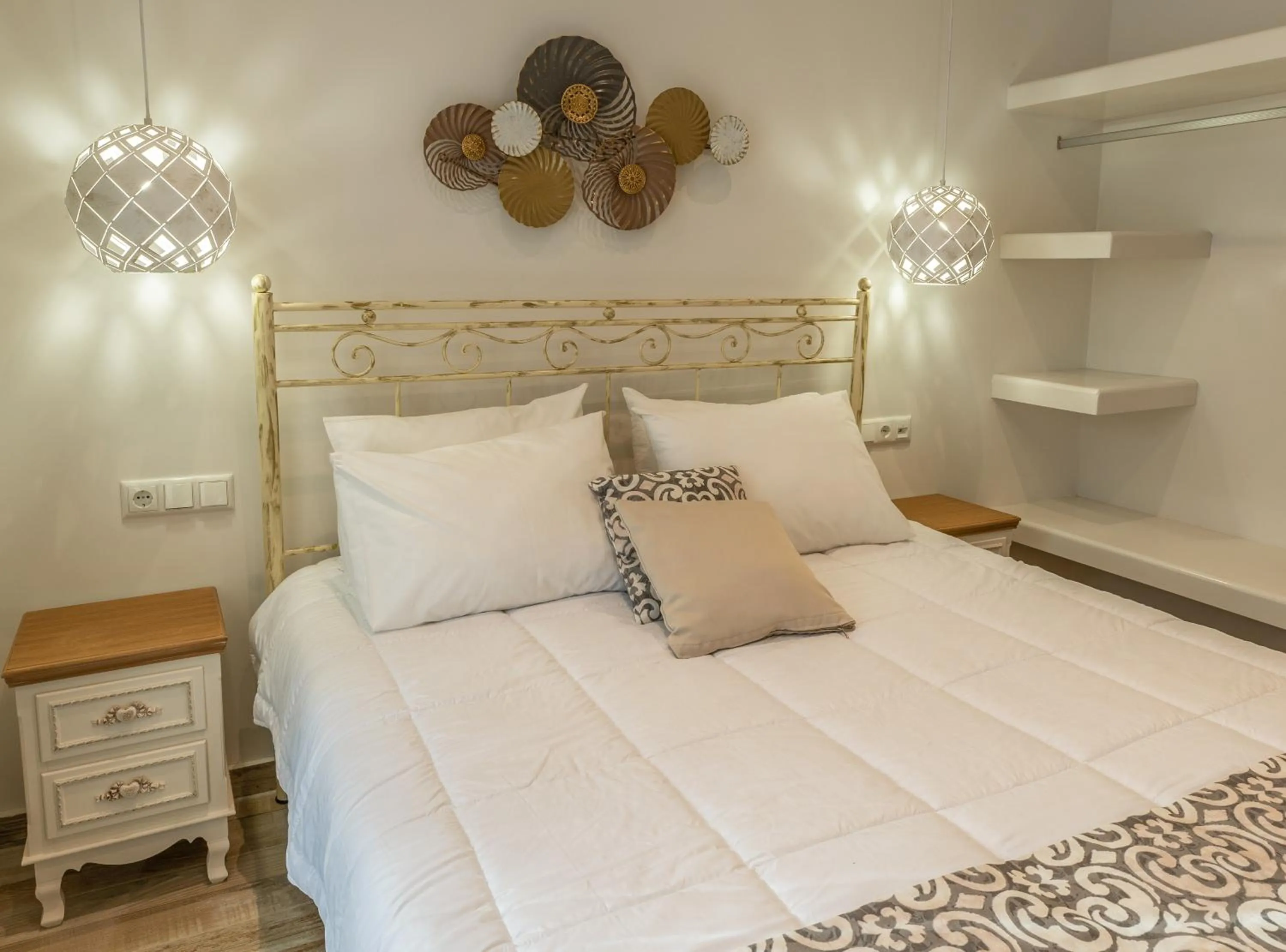 Bed in Naxos Enjoy Apartments