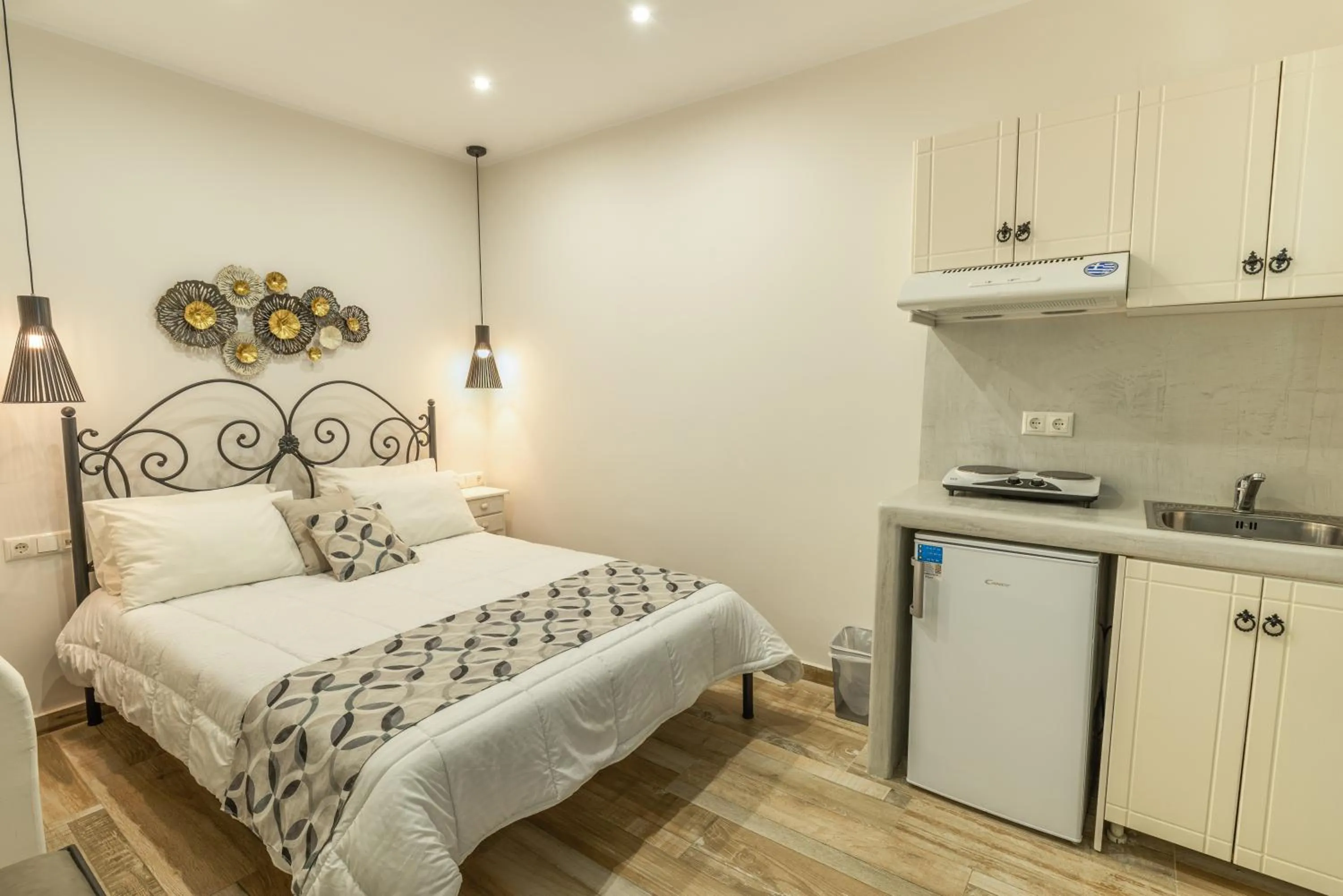 Bed in Naxos Enjoy Apartments