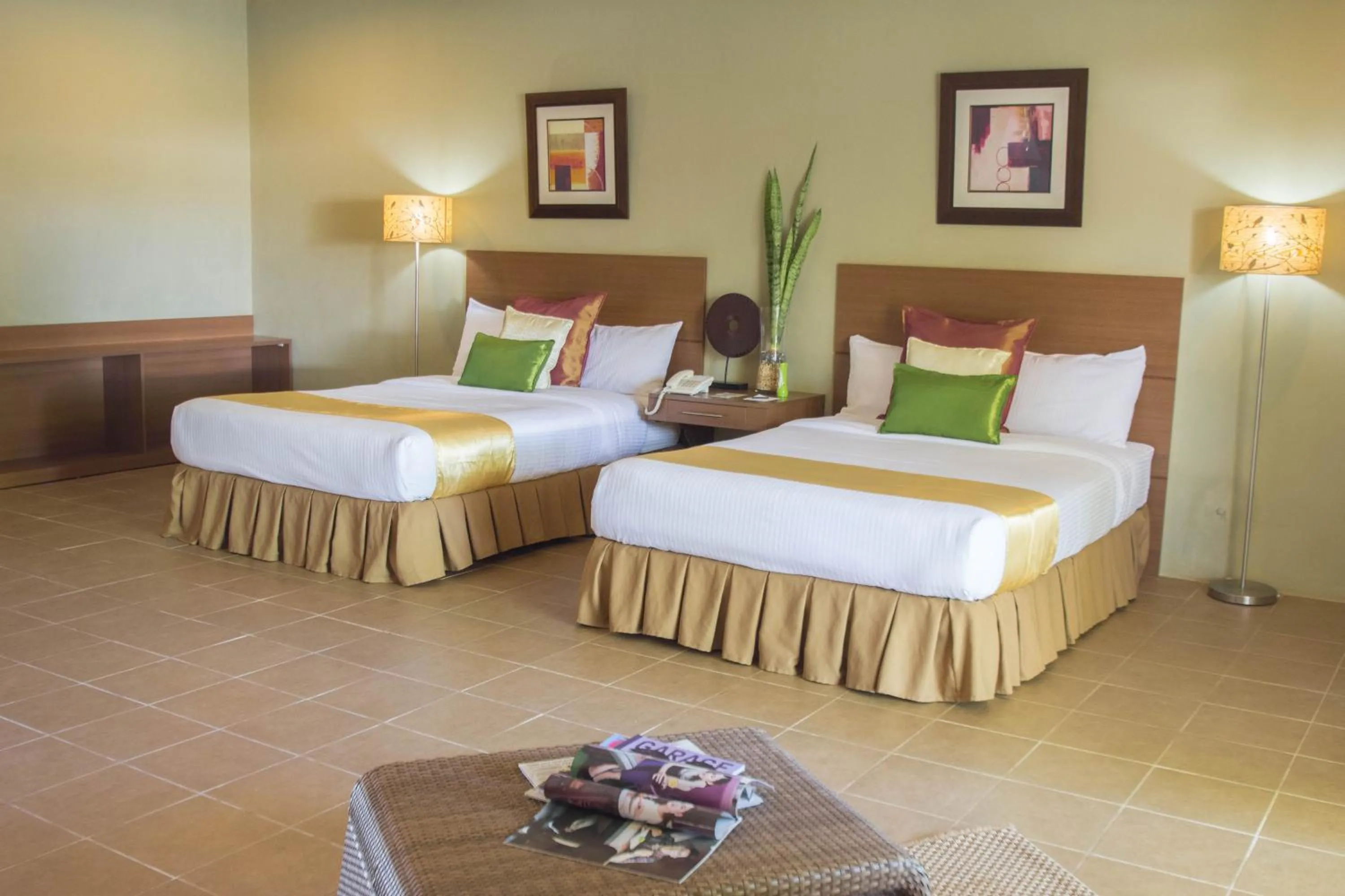 Bedroom, Bed in Almont Inland Resort