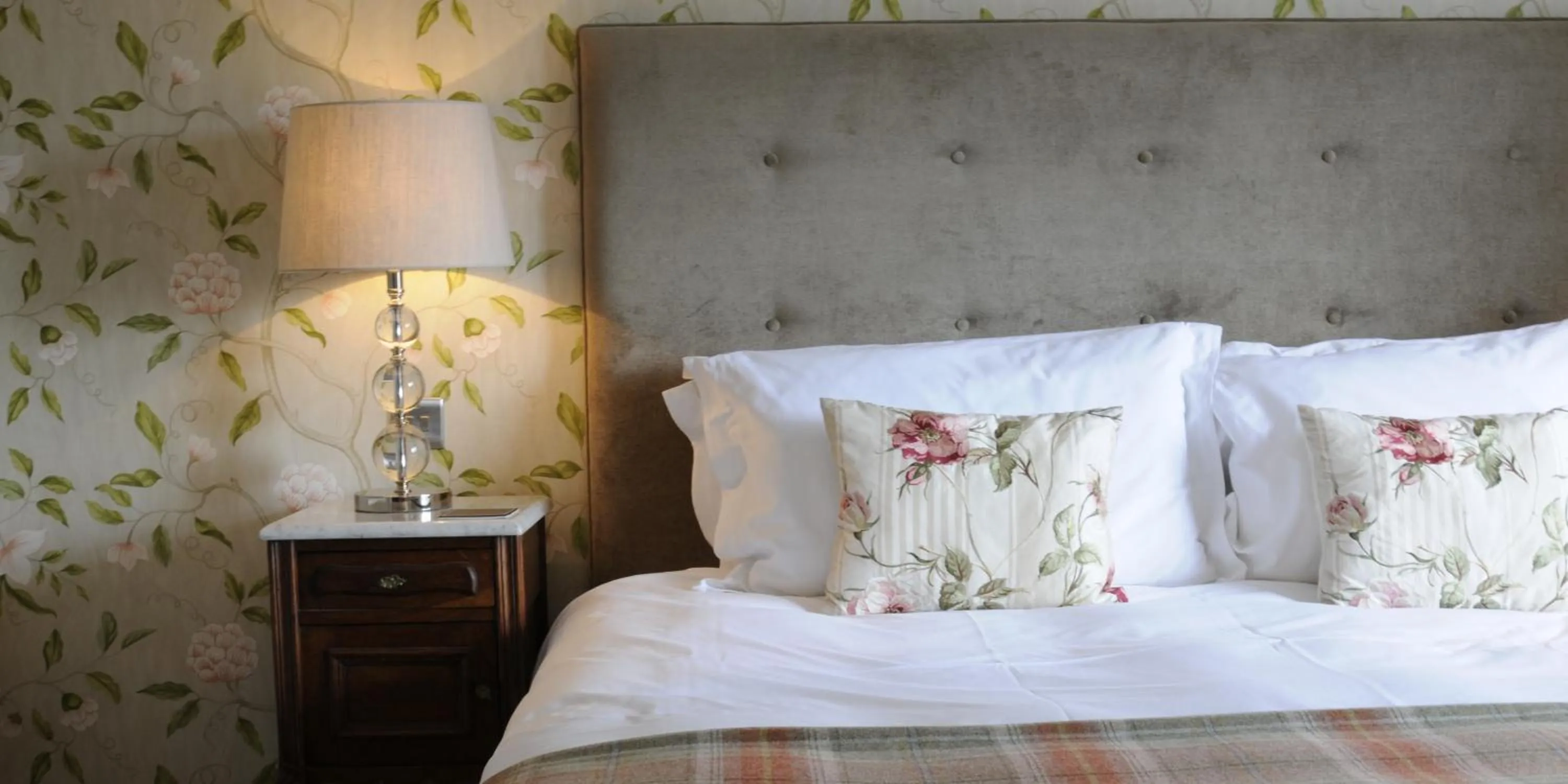 Bedroom, Bed in The Swallows Rest Bed & Breakfast