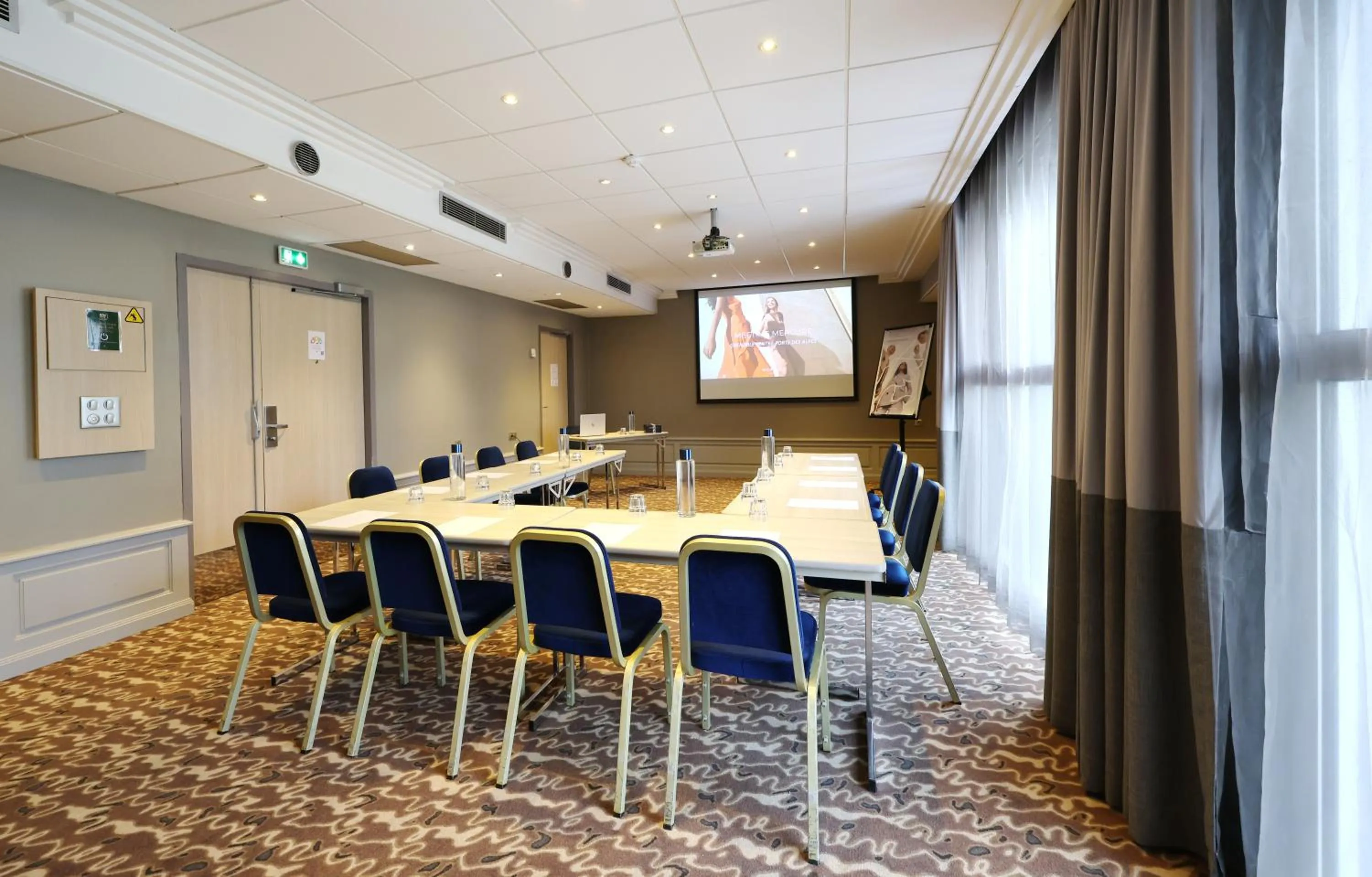 Meeting/conference room in Mercure Grenoble Centre Porte des Alpes