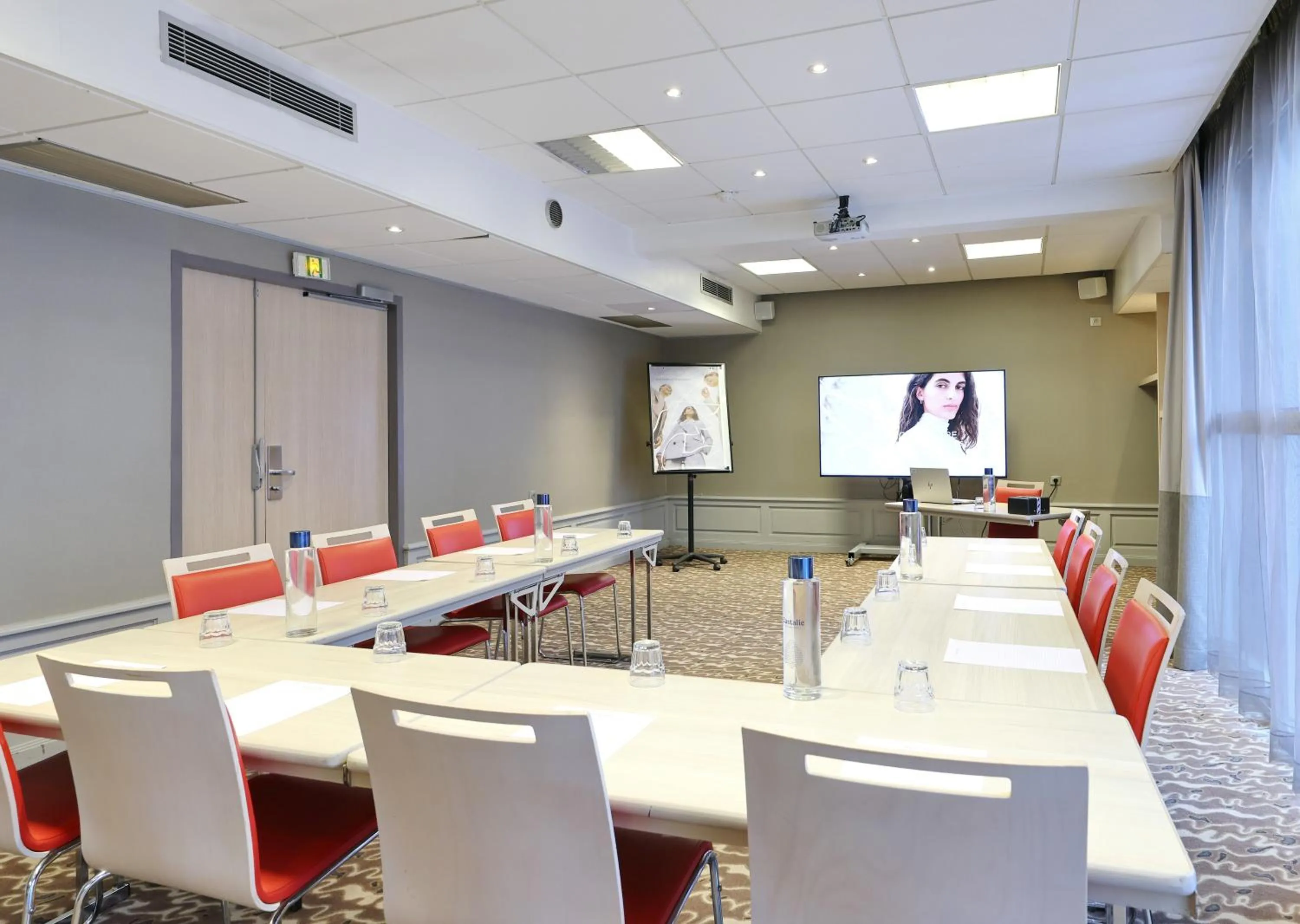 Meeting/conference room in Mercure Grenoble Centre Porte des Alpes