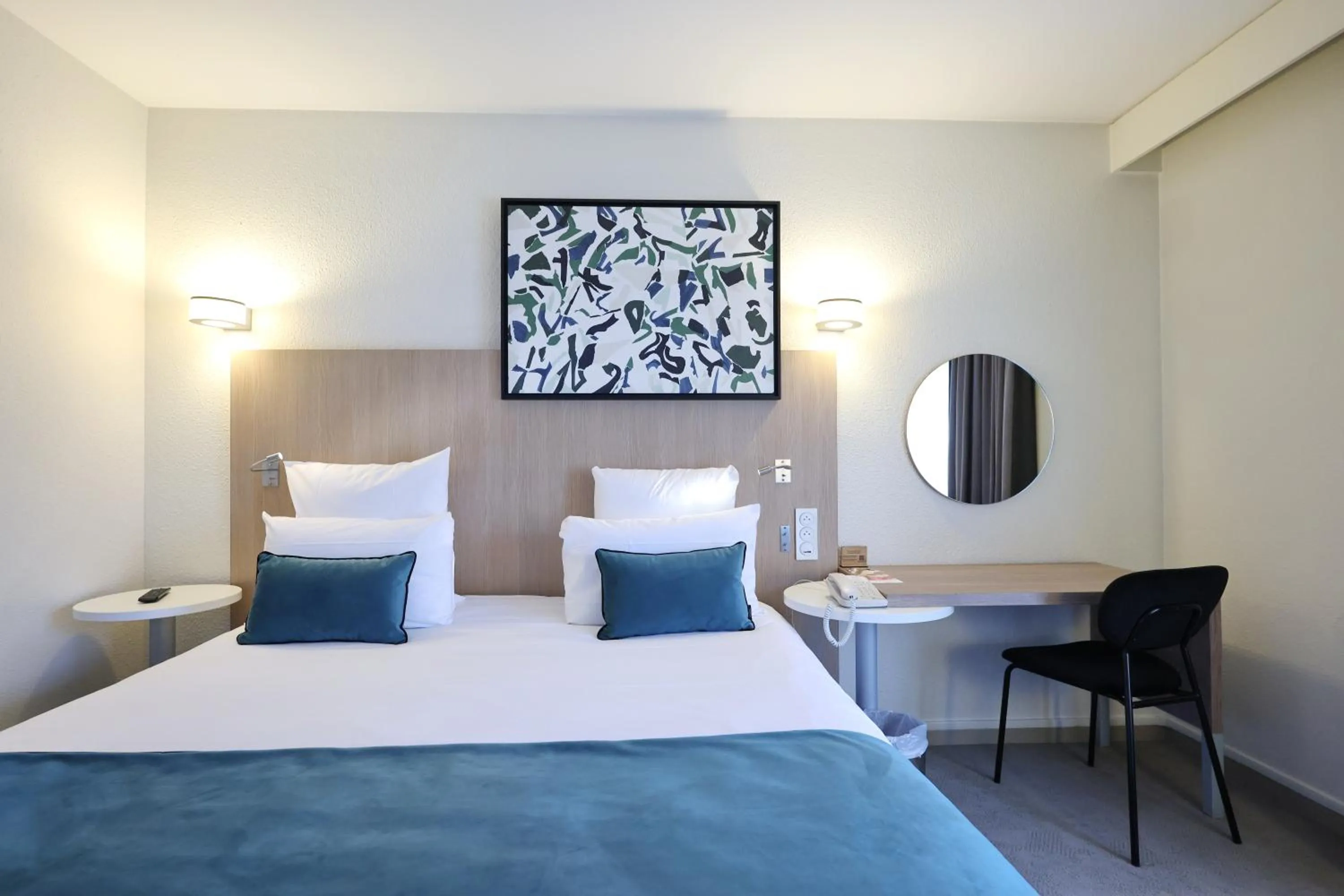 Bed in Mercure Grenoble Centre Porte des Alpes