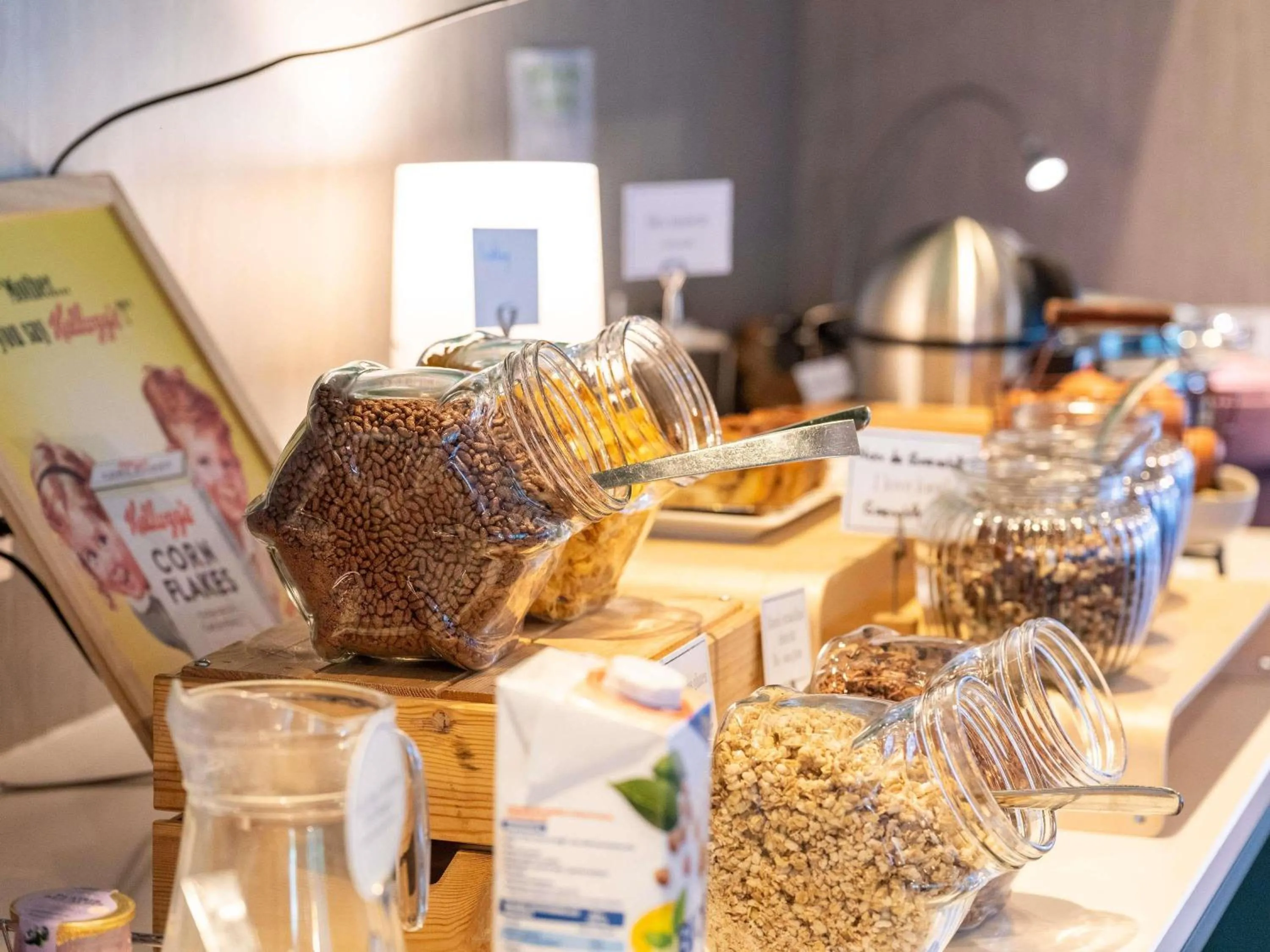 Breakfast in Mercure Grenoble Centre Porte des Alpes