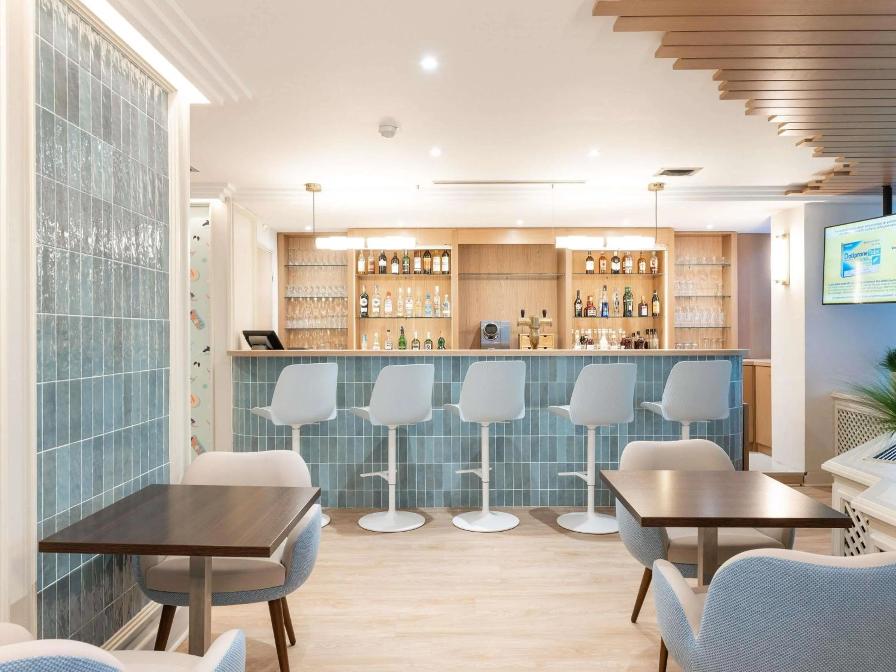 Lounge or bar in Mercure Grenoble Centre Porte des Alpes