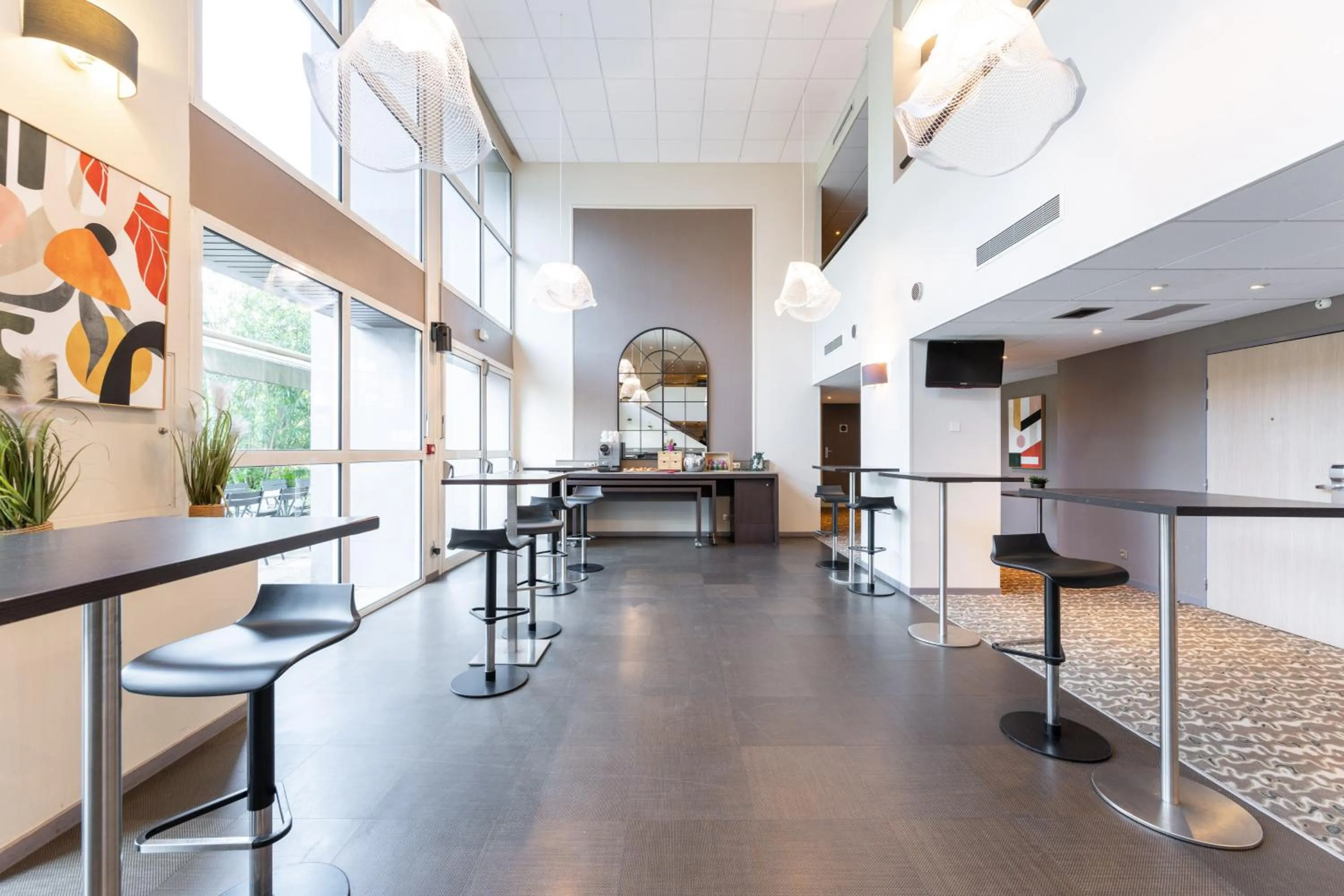 Seating area in Mercure Grenoble Centre Porte des Alpes