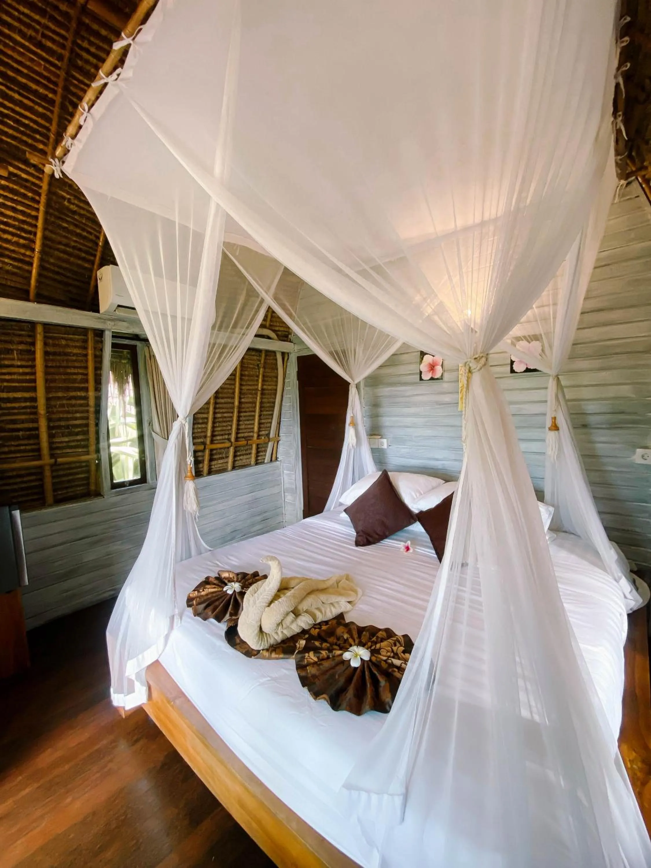 Bedroom, Bed in Abian Huts Dream Beach Lembongan