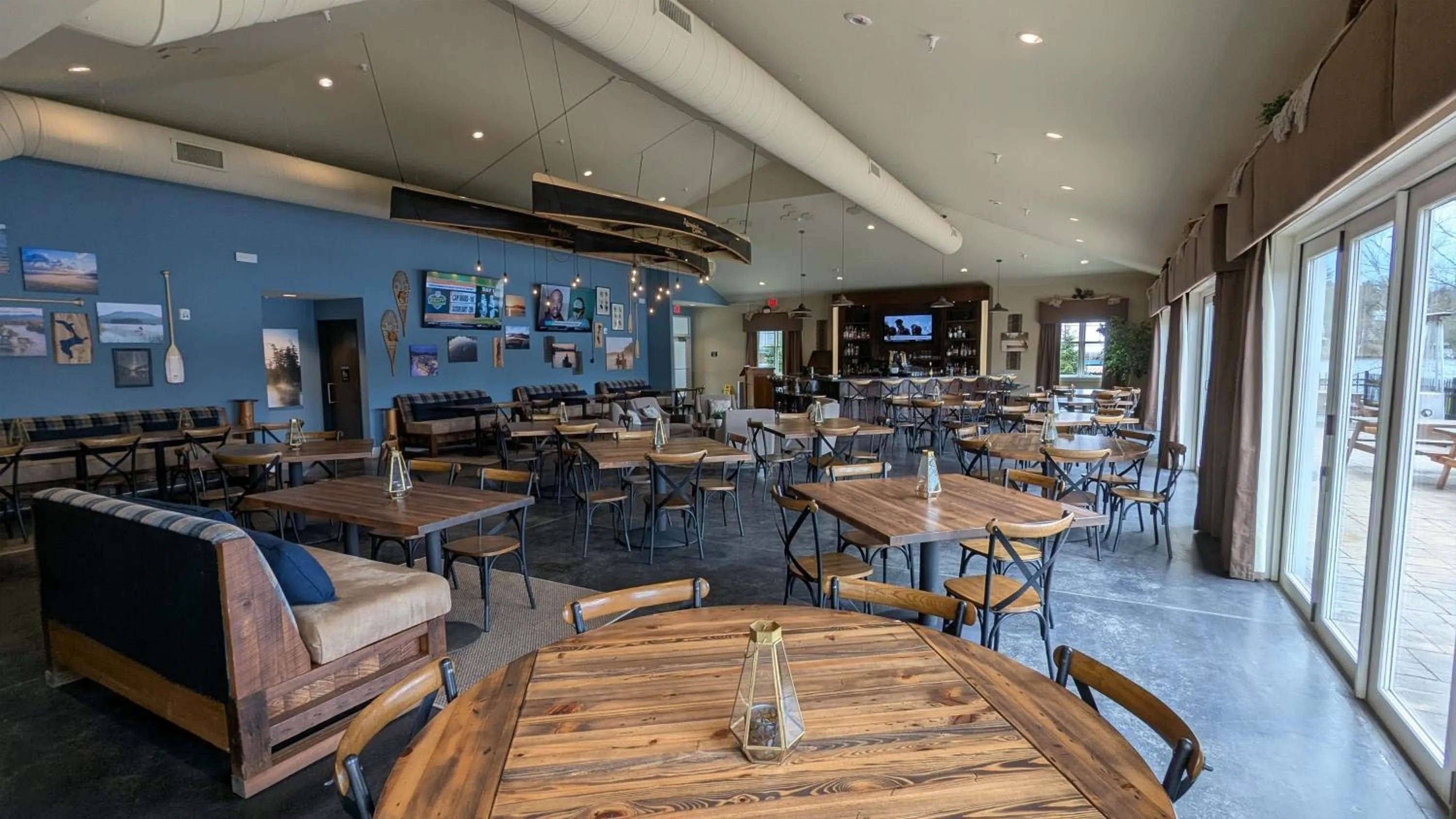 Restaurant/places to eat in voco Saranac Lake NY - Waterfront by IHG