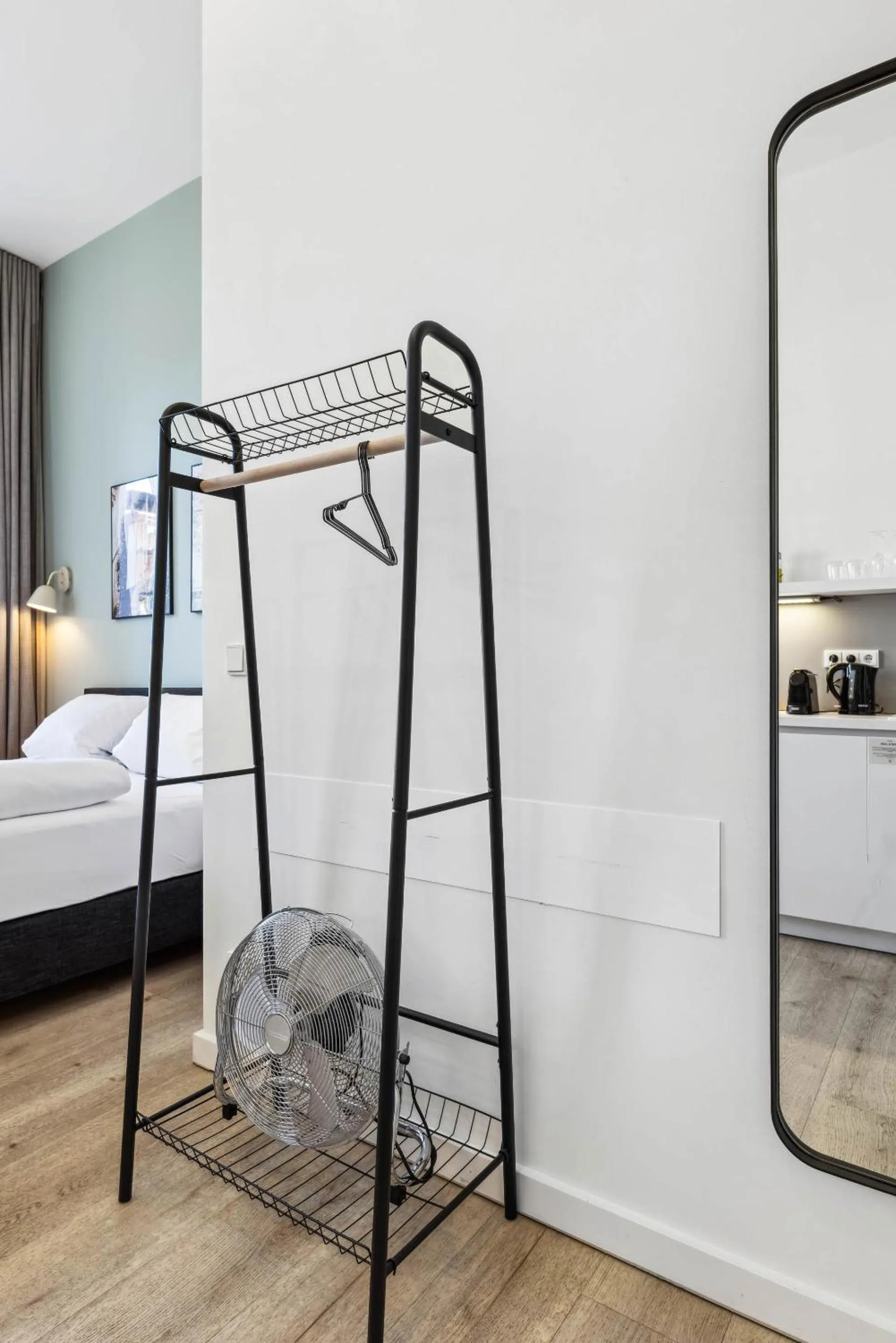 Bed in Limehome Bamberg Maximiliansplatz