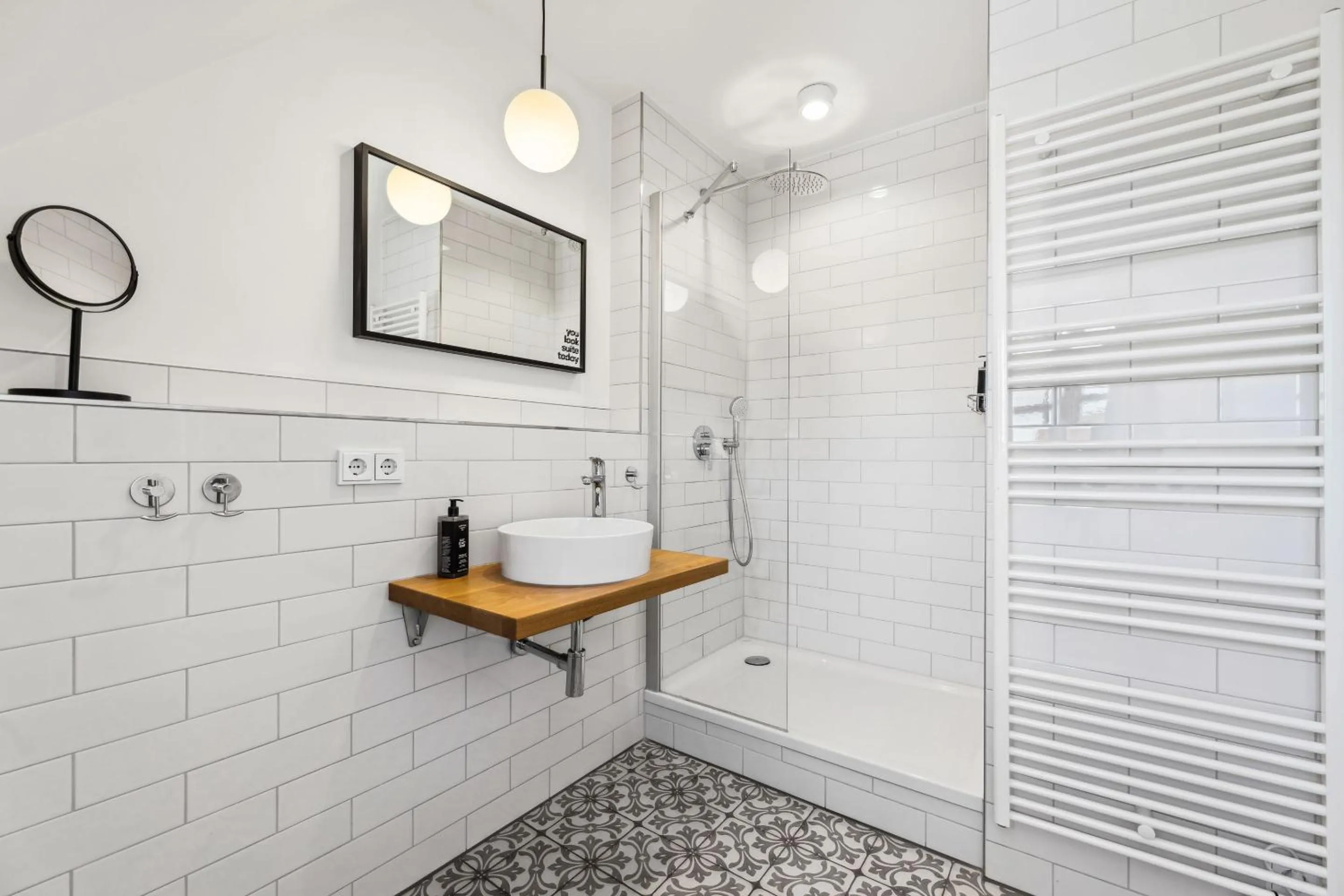 Shower in Limehome Bamberg Maximiliansplatz