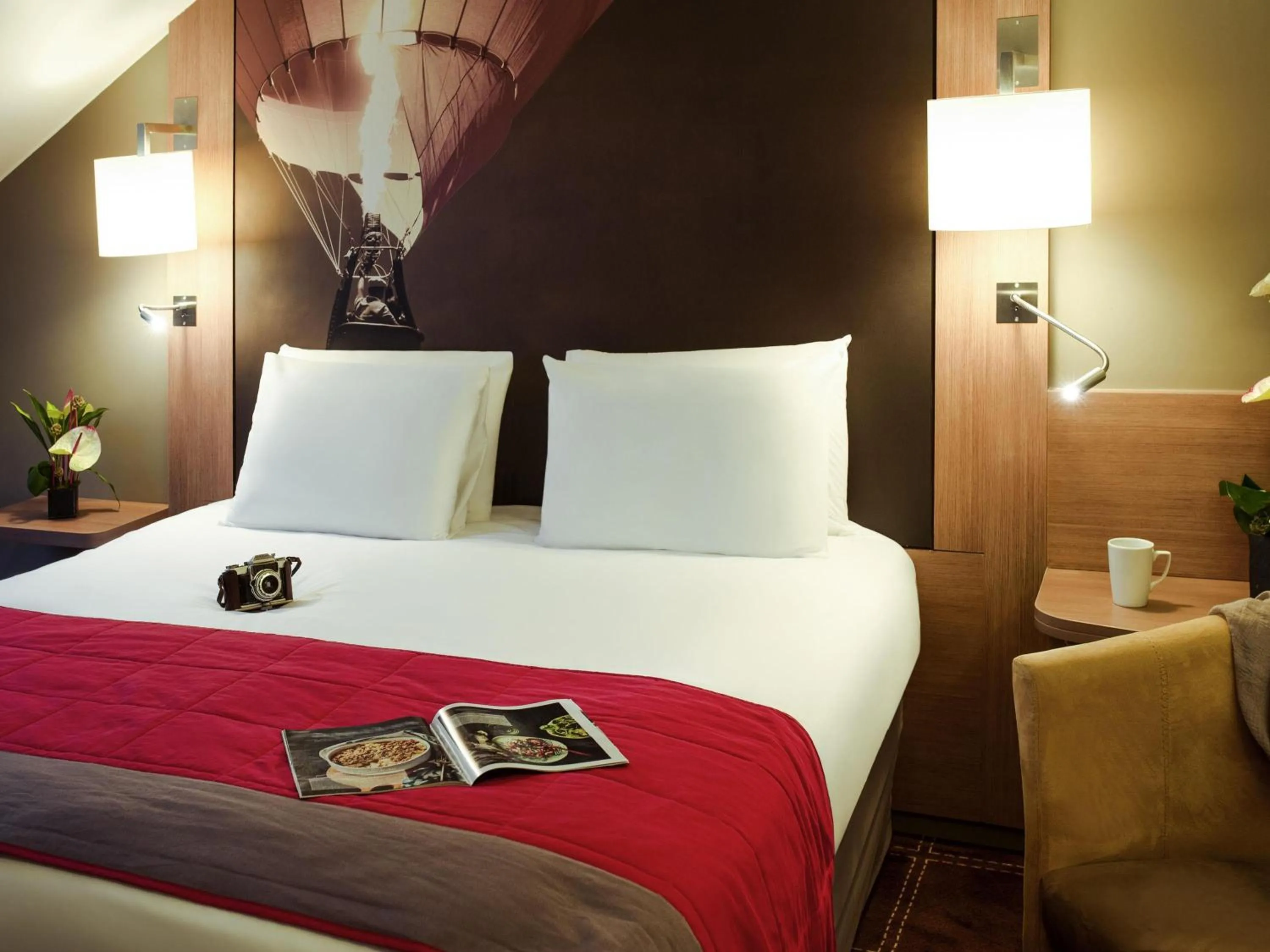 Bedroom, Bed in Mercure Vienne Sud Chanas