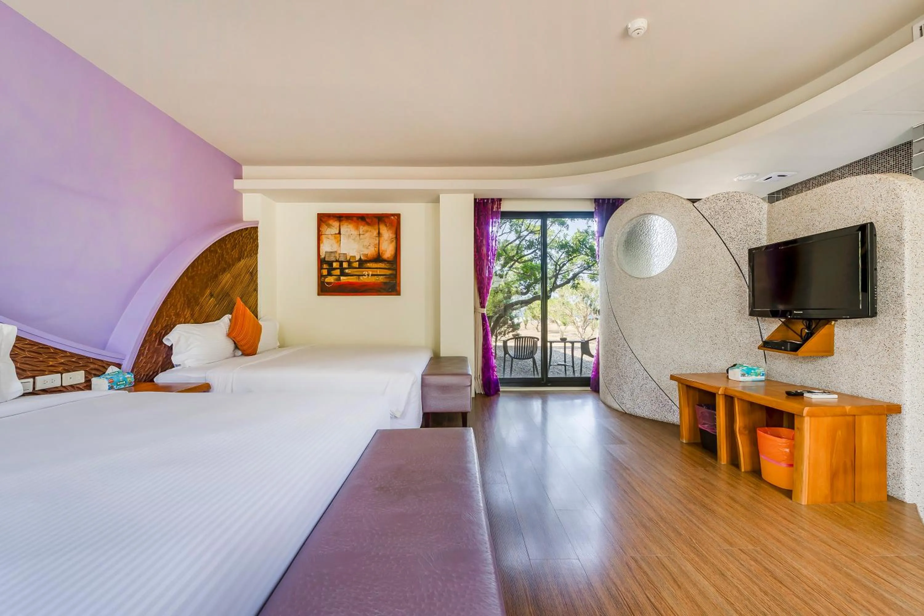 Photo of the whole room, Bed in Southern Sun Homestay North