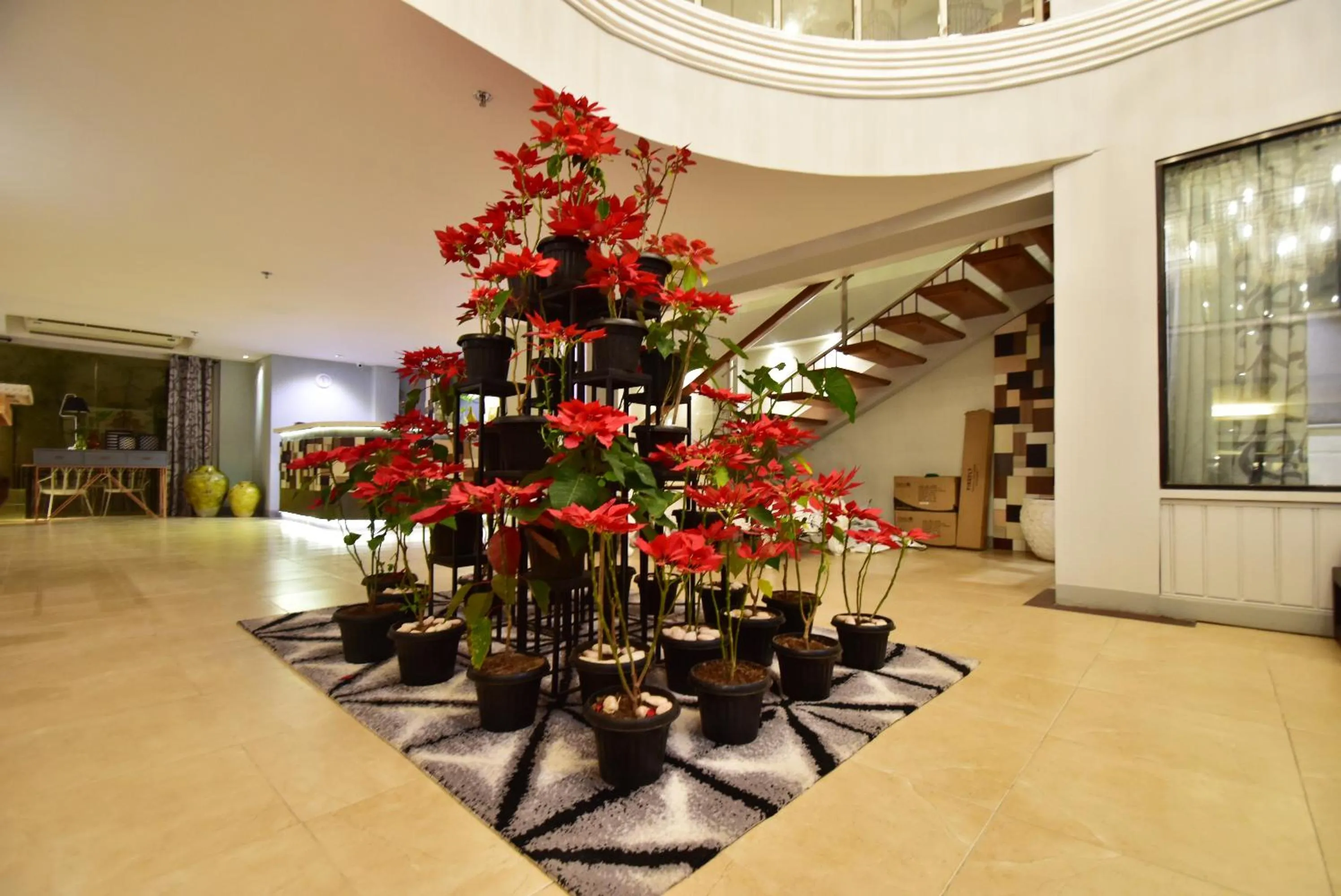 Lobby or reception in Almont City Hotel