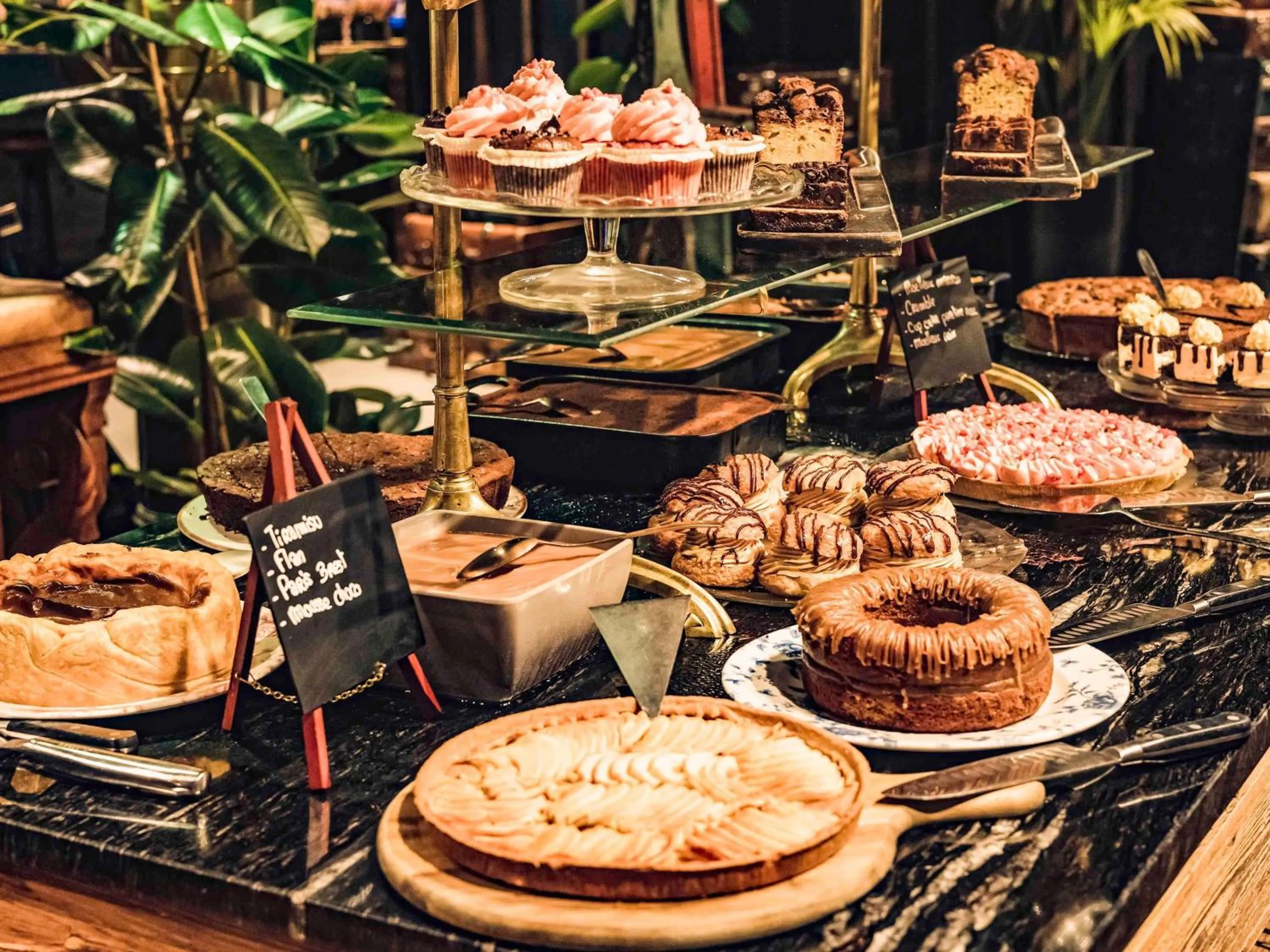 Restaurant/places to eat in Novotel Avignon Nord