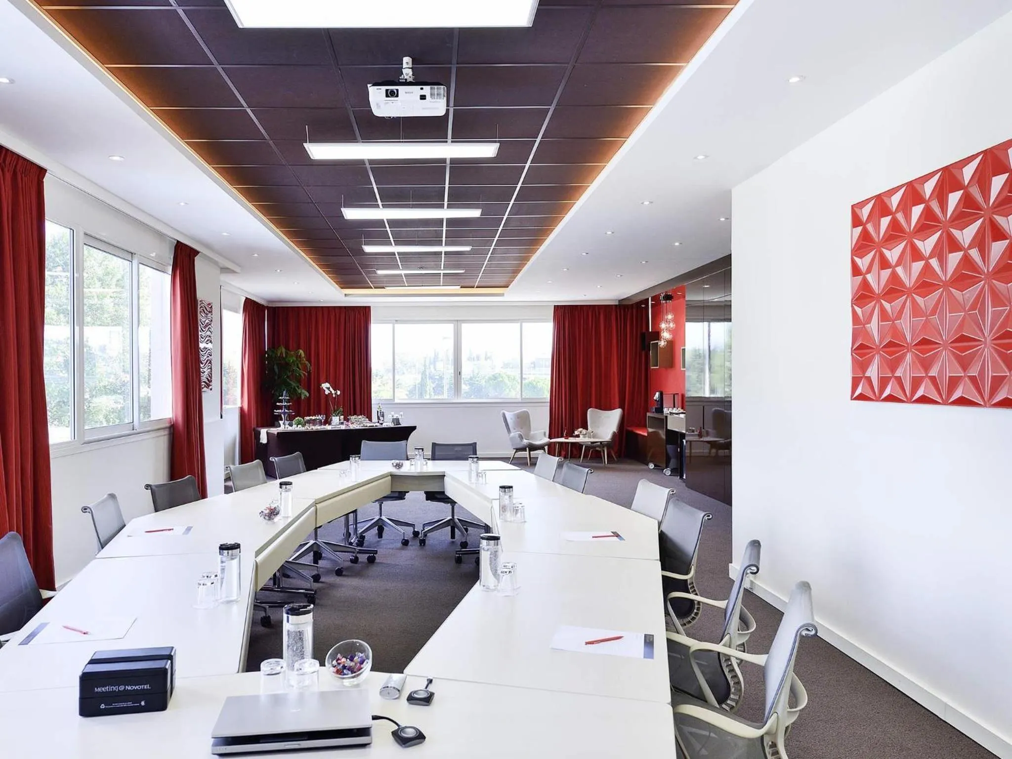 Meeting/conference room in Novotel Avignon Nord