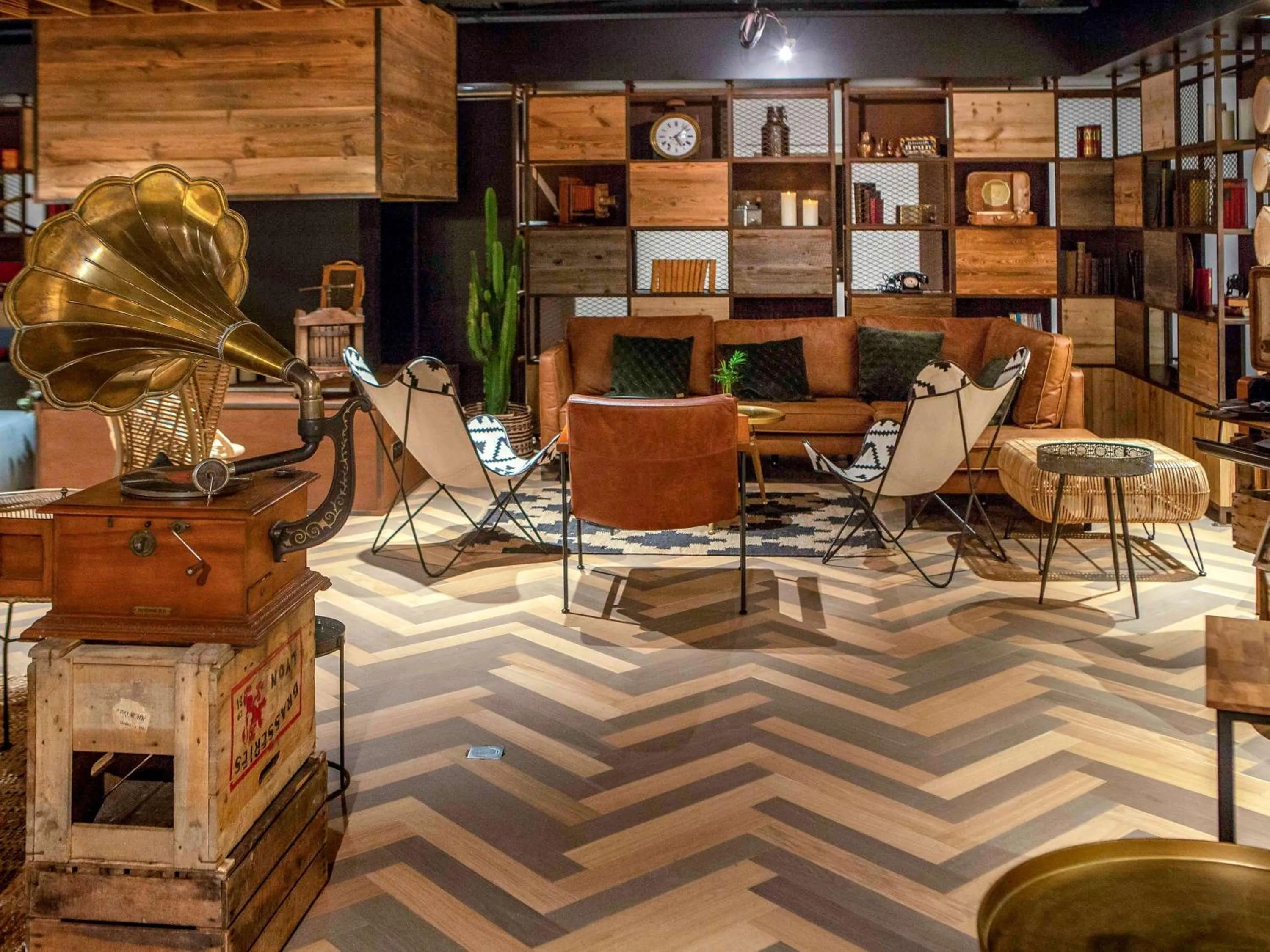 Lounge or bar in Novotel Avignon Nord