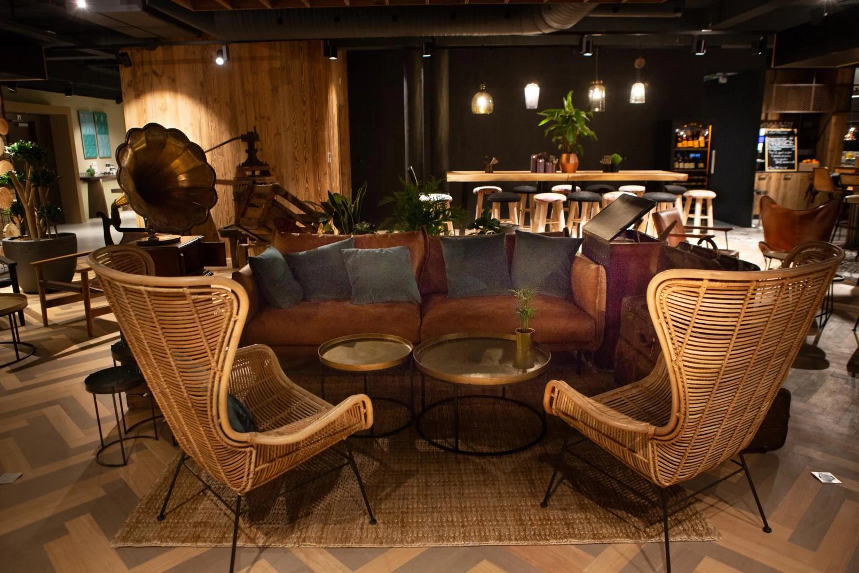 Lounge or bar in Novotel Avignon Nord