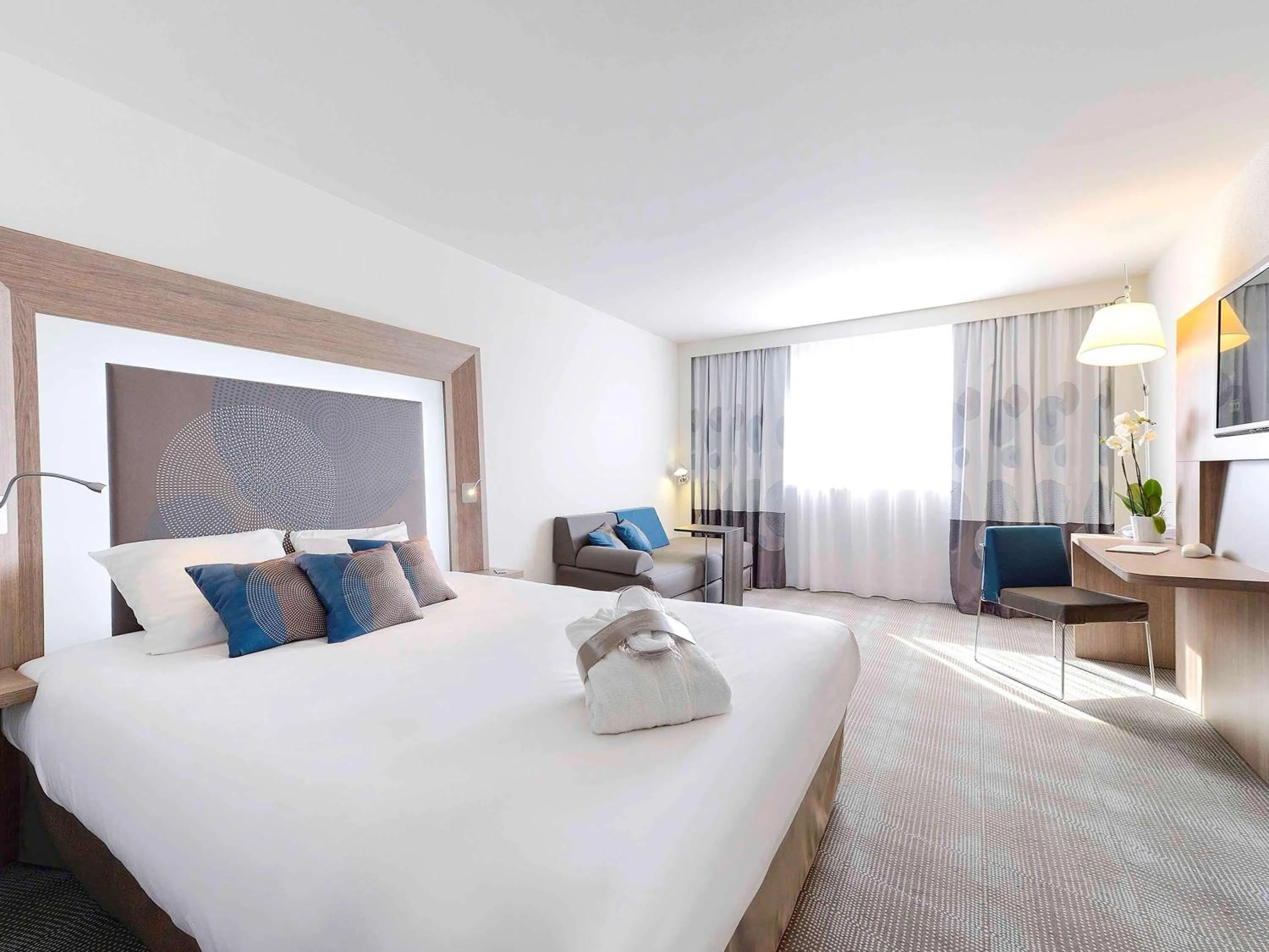 Photo of the whole room, Bed in Novotel Avignon Nord