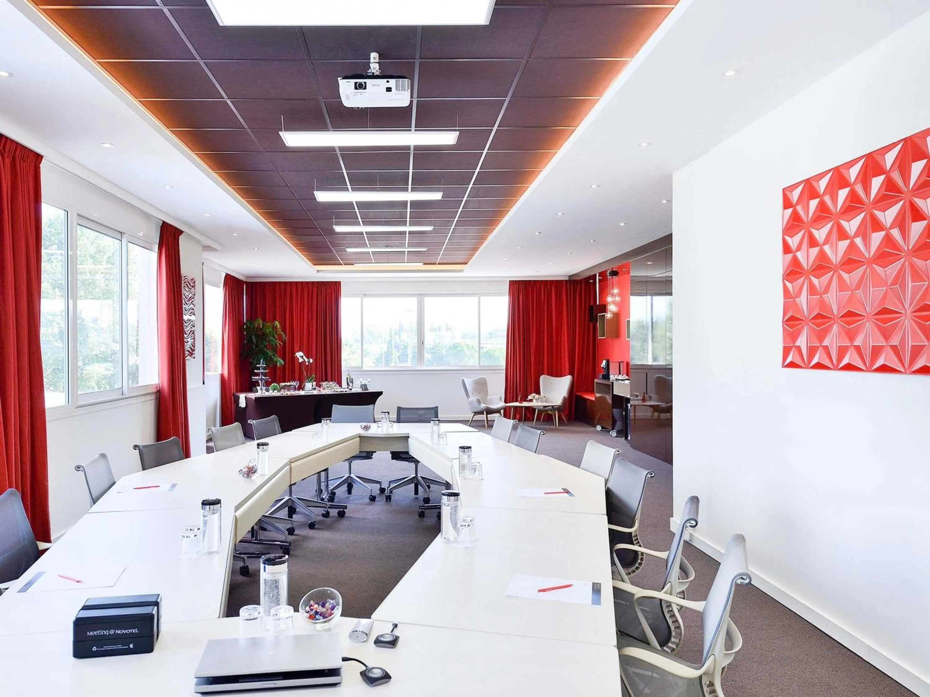 Meeting/conference room in Novotel Avignon Nord