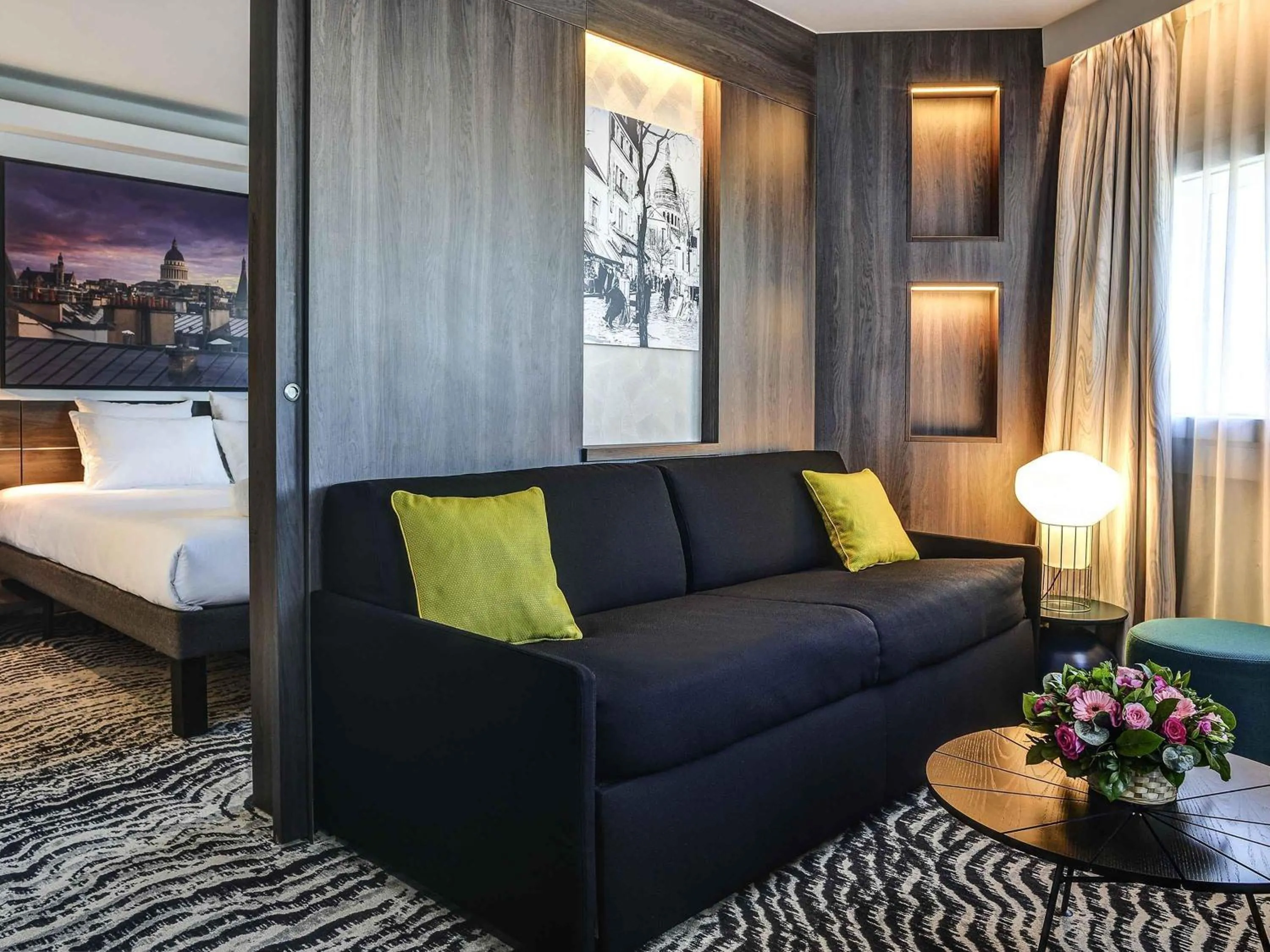 Bedroom, Bed in Novotel Paris 14 Porte d'Orléans