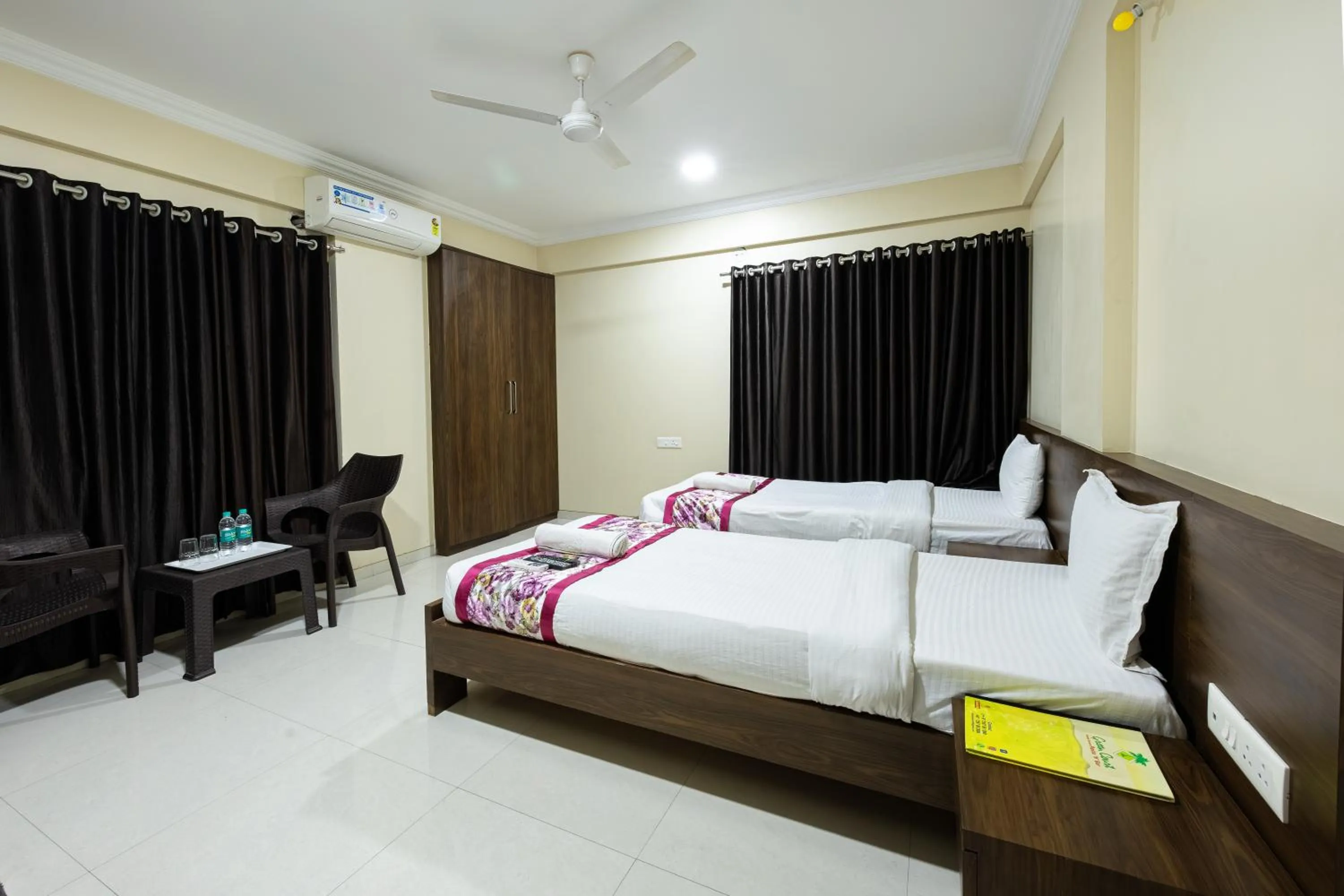 Bed in Kedari Residency