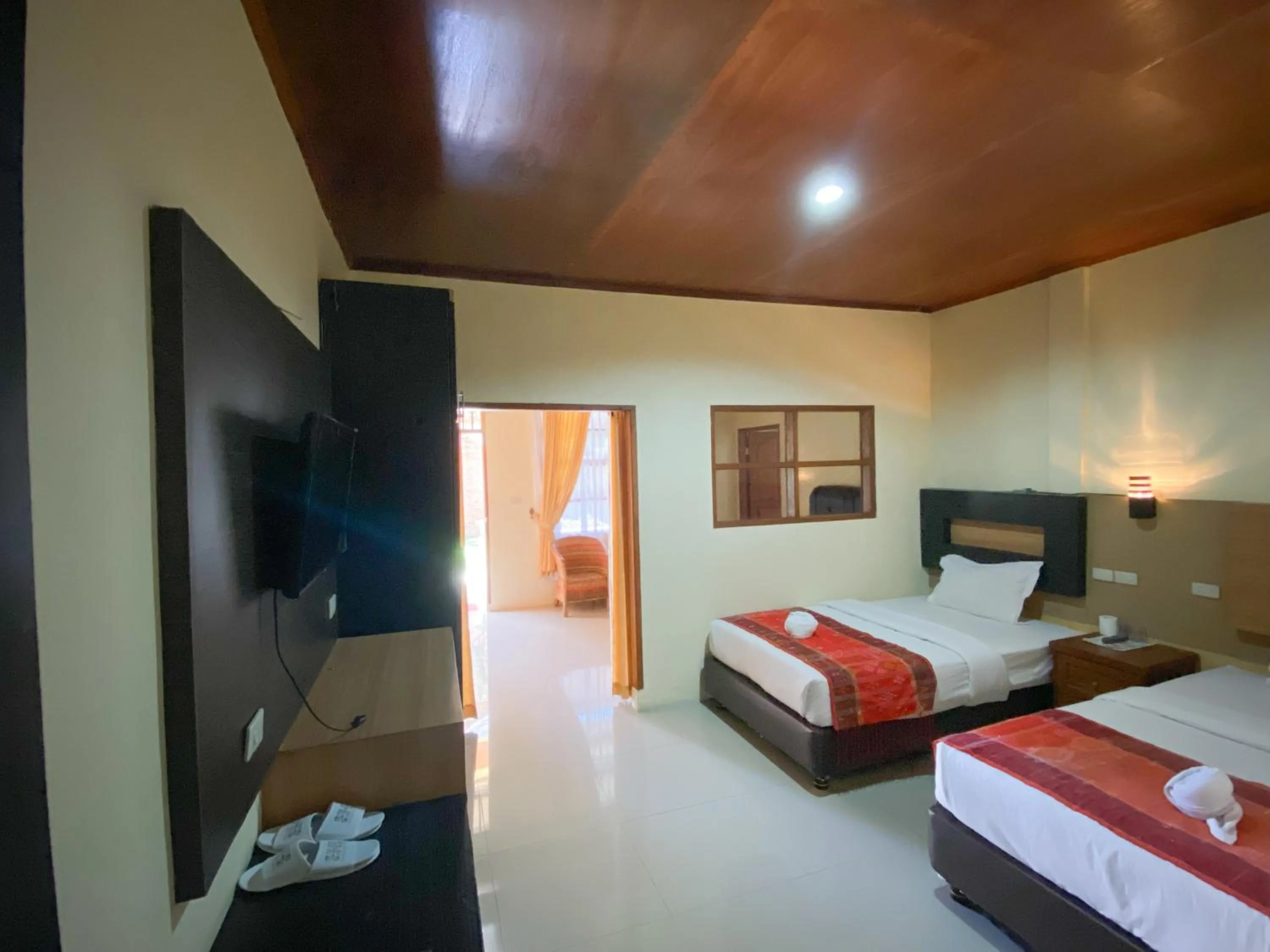 Photo of the whole room, Bed in Lekjon Cottage