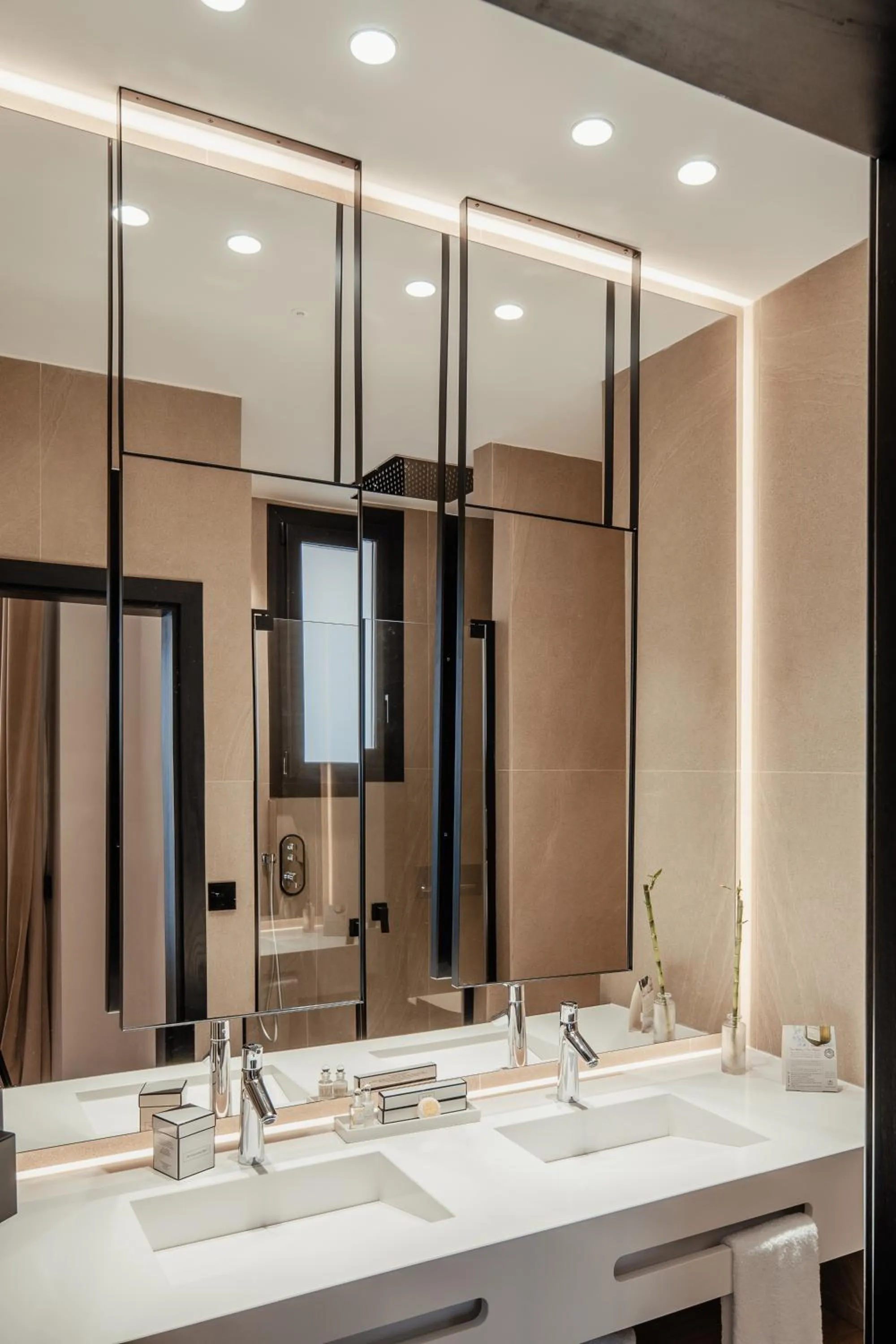 Toilet in Vincci Selección Unuk 5 GL