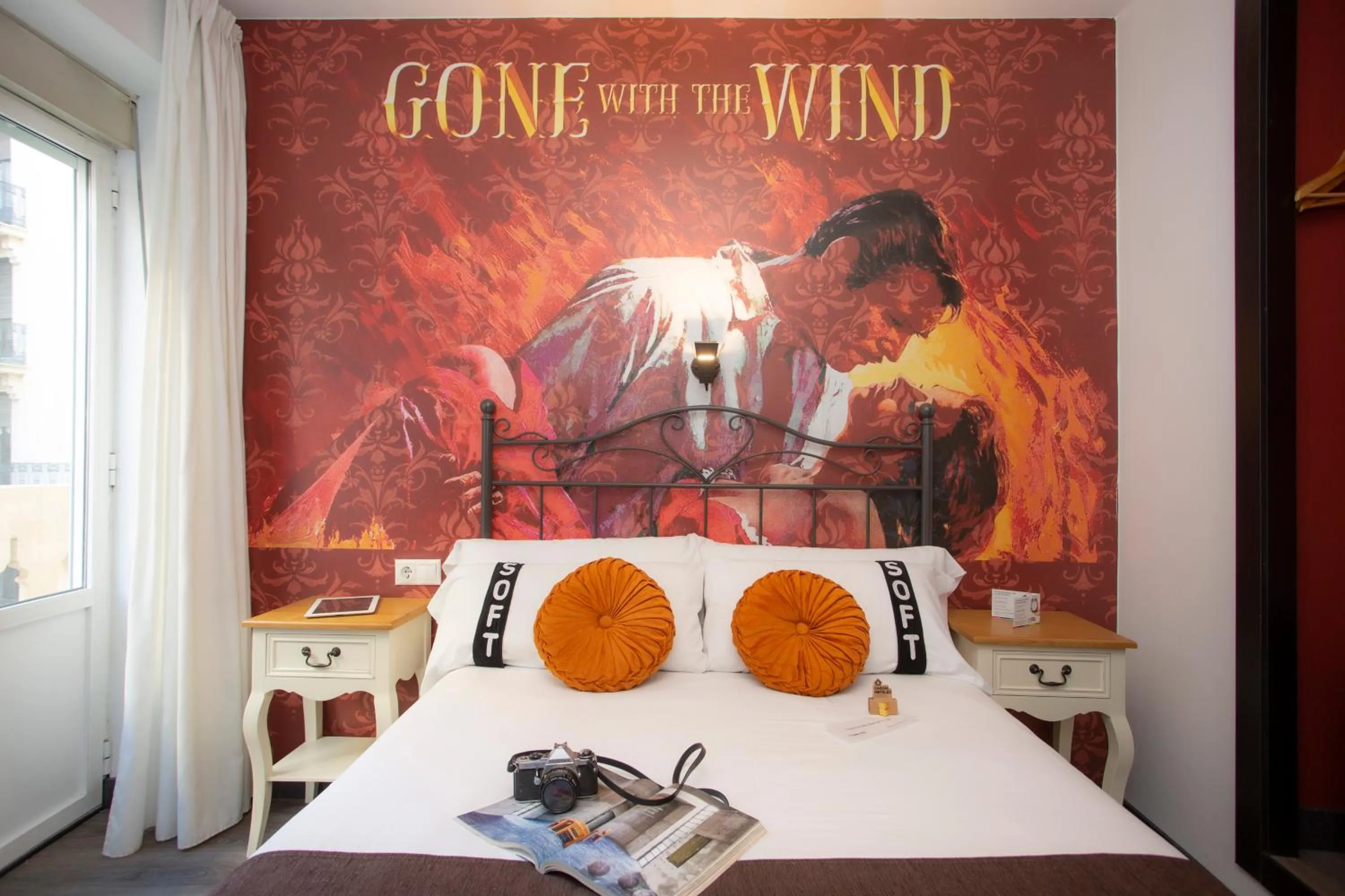 Bedroom, Bed in Casual del Cine Valencia