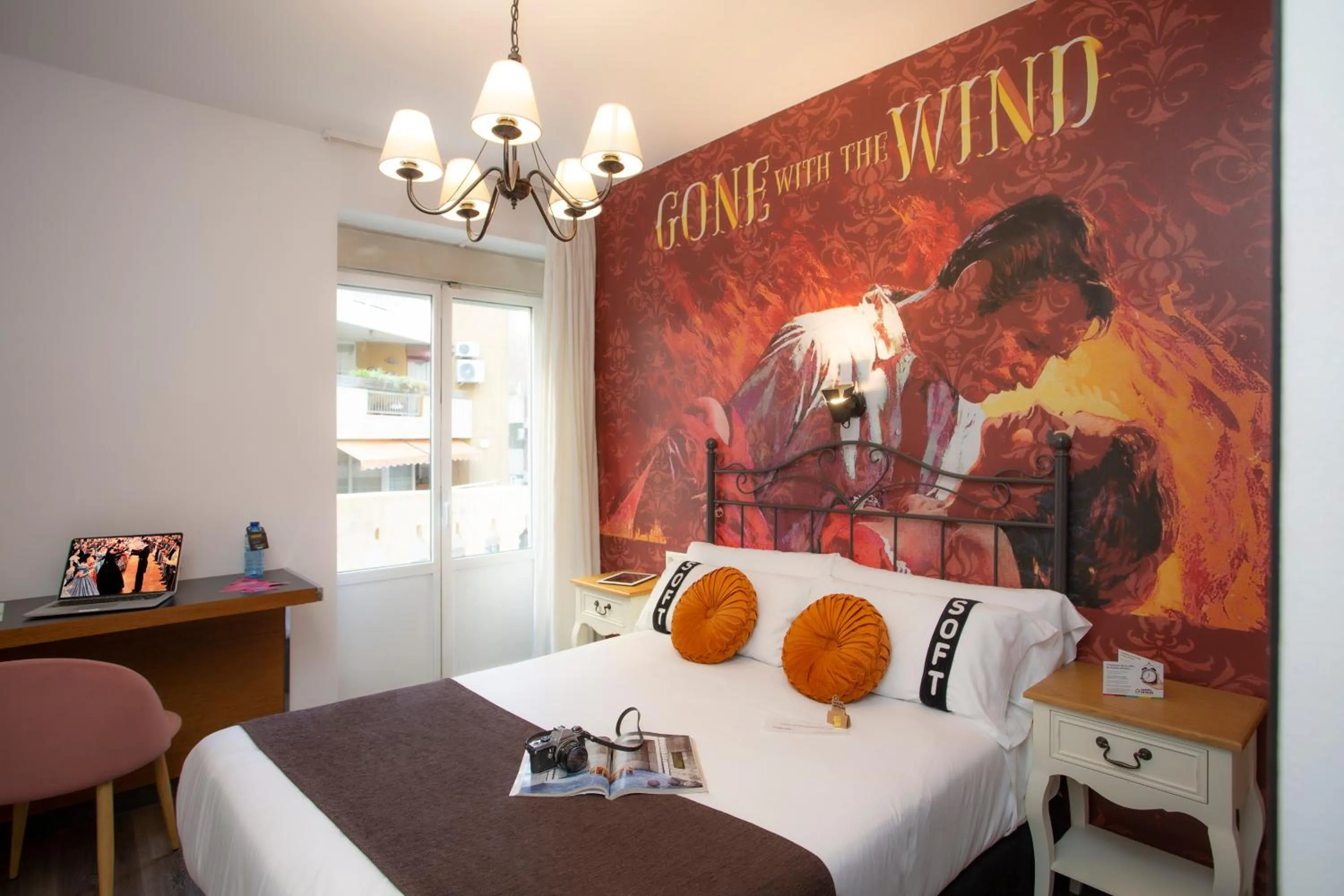 Bedroom, Bed in Casual del Cine Valencia