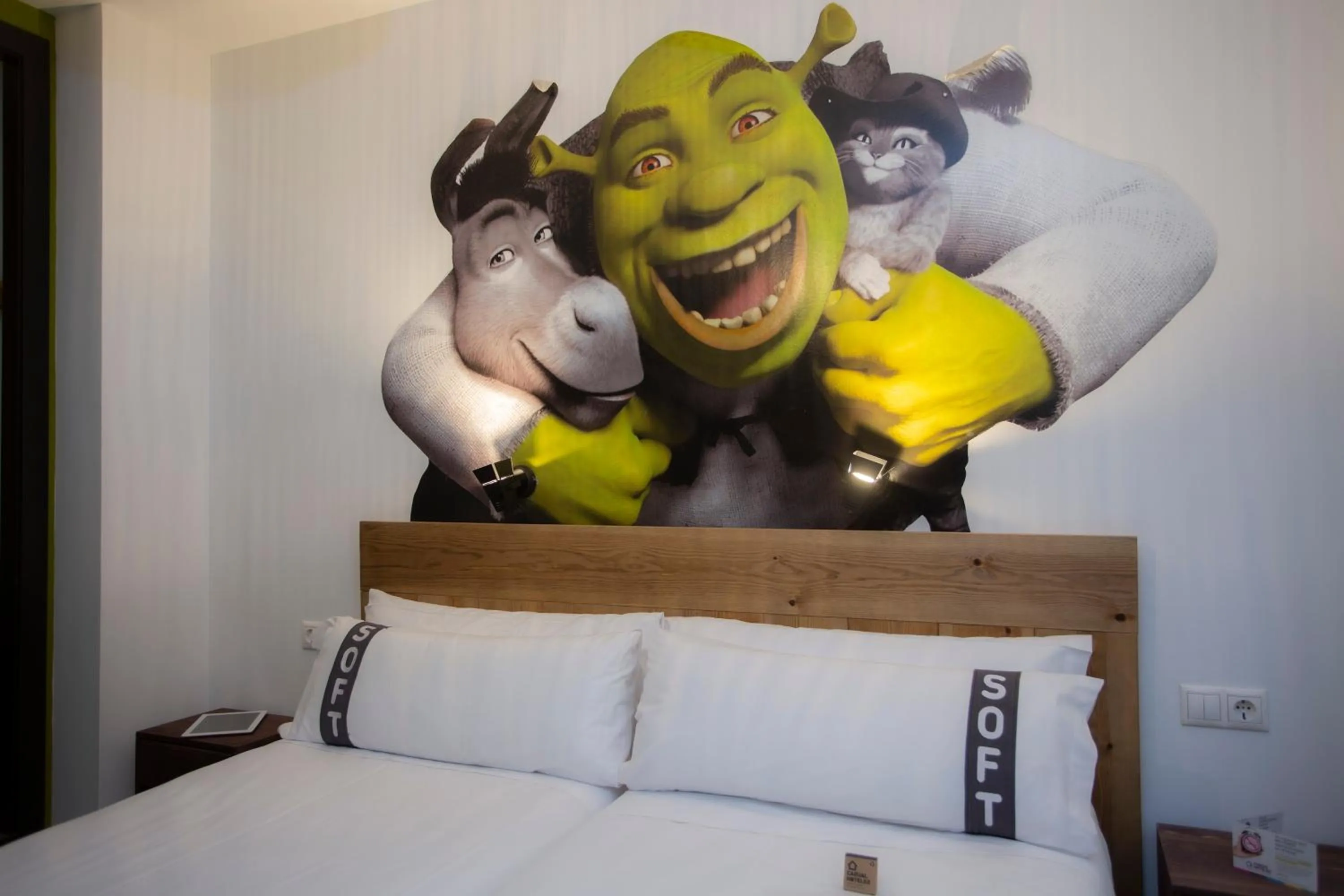 Bedroom, Bed in Casual del Cine Valencia