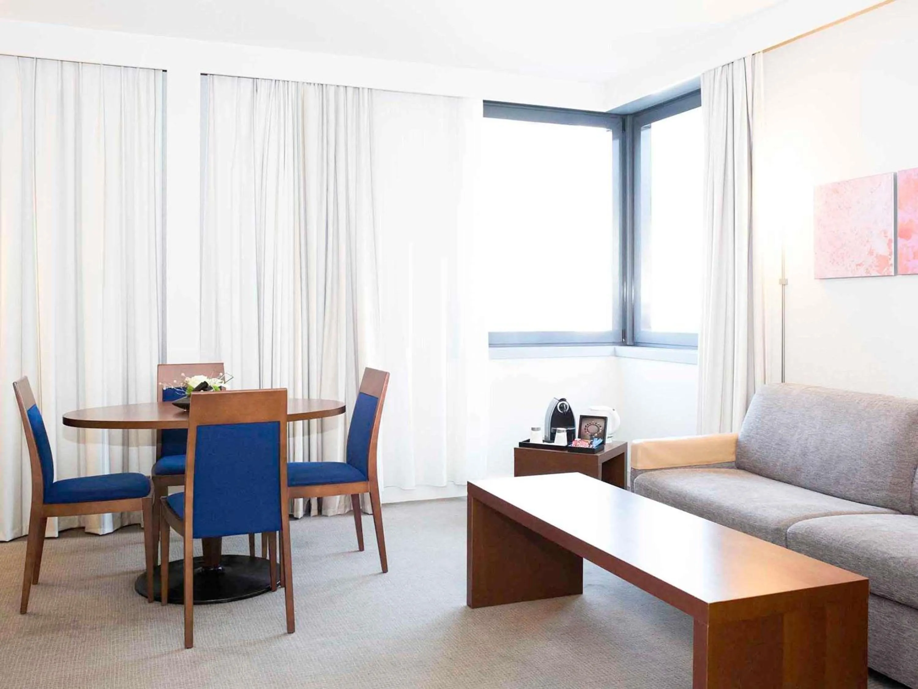 Bedroom in Novotel Grenoble Centre