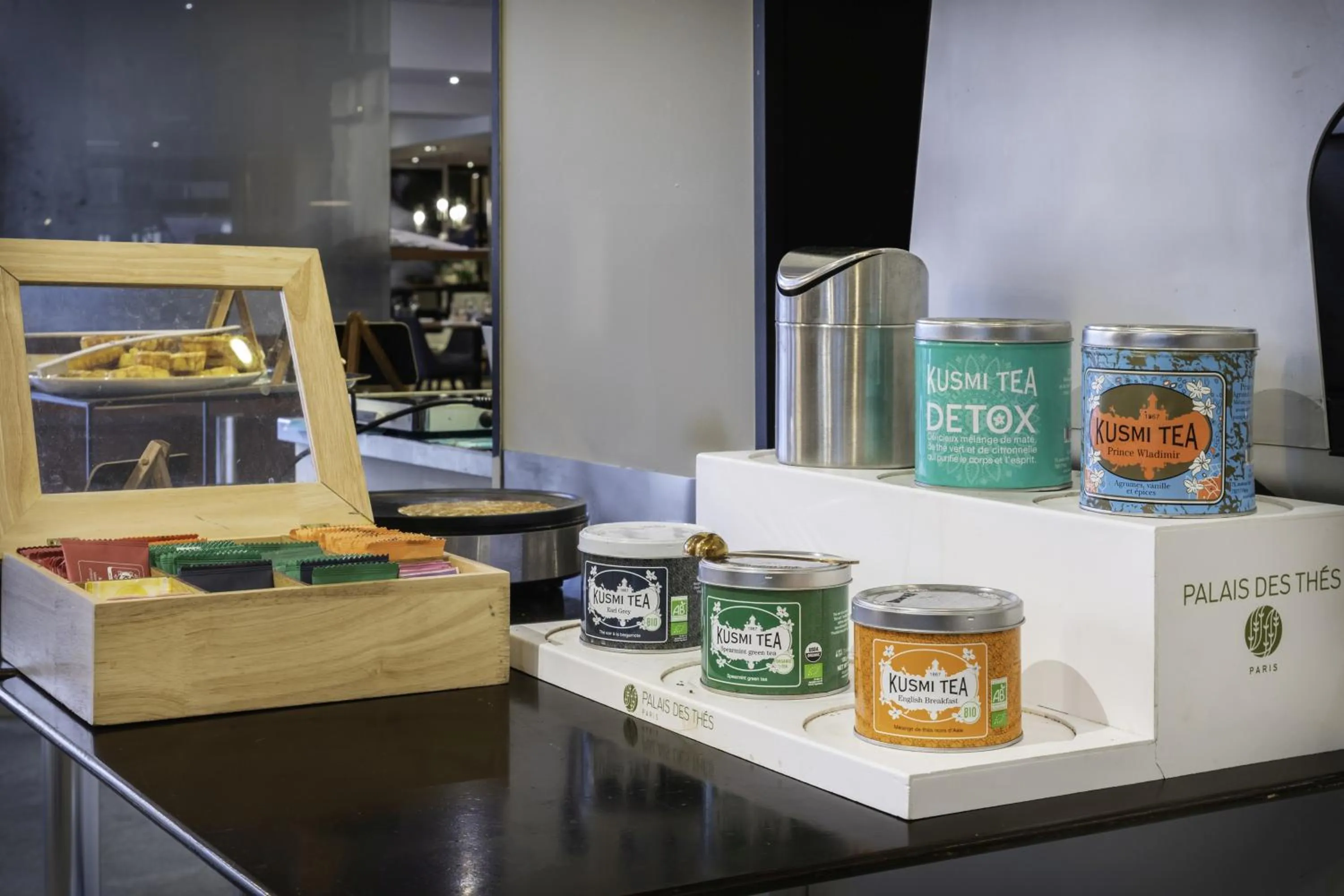 Buffet breakfast in Novotel Grenoble Centre