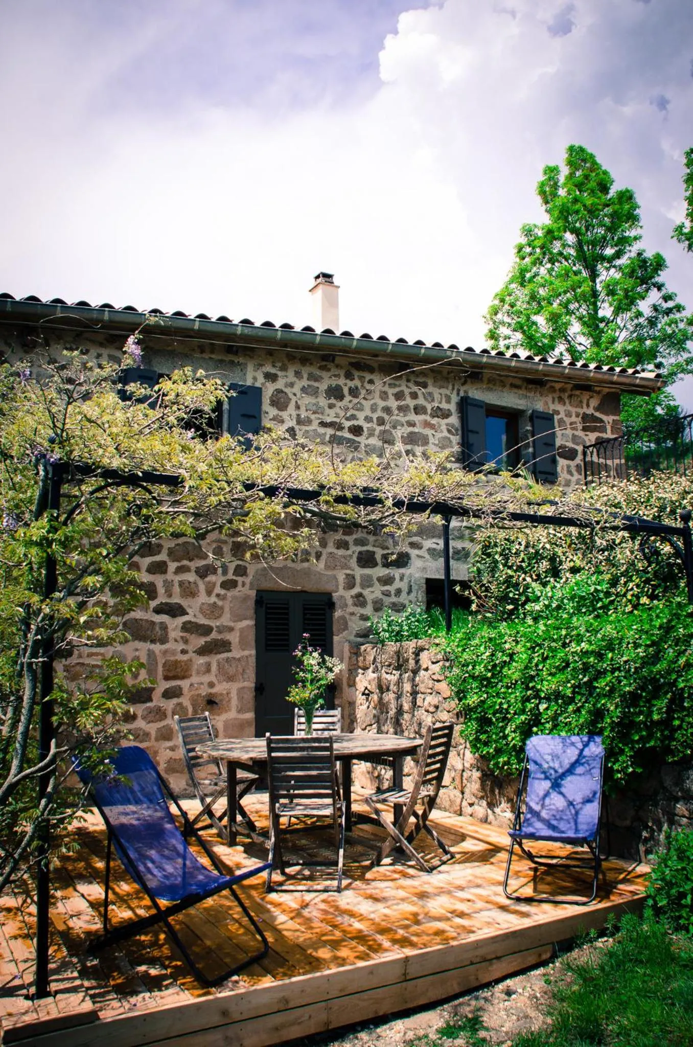 Patio in Le Petit Rias Gîte Soleil