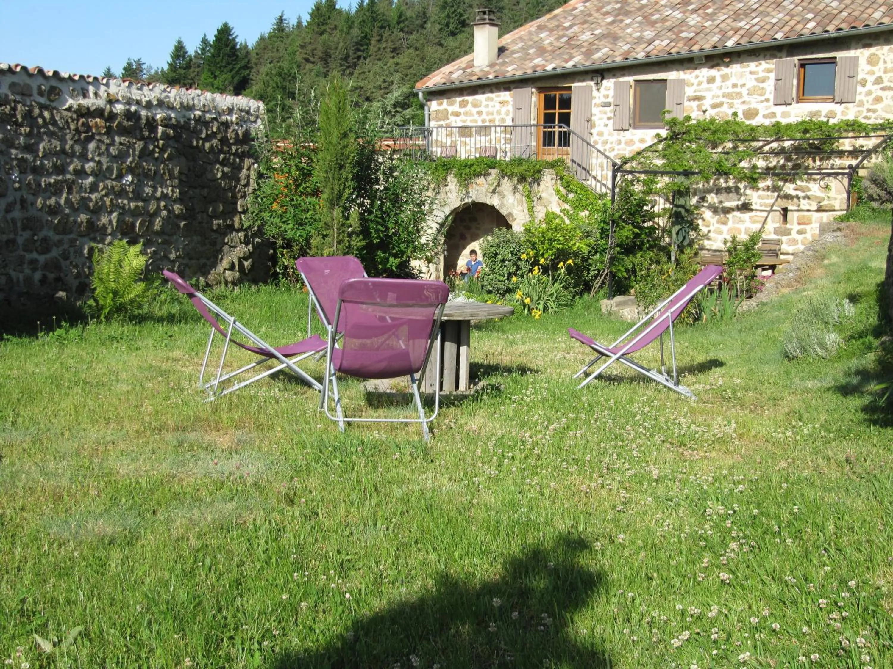 Garden in Le Petit Rias Gîte Soleil