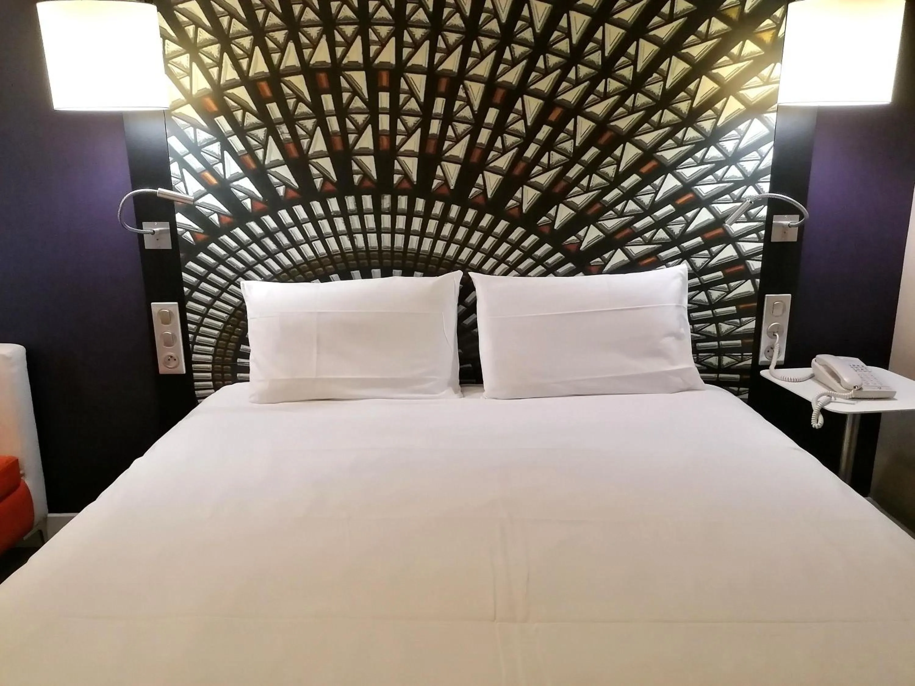 Bedroom, Bed in Mercure Nantes Centre Grand Hotel