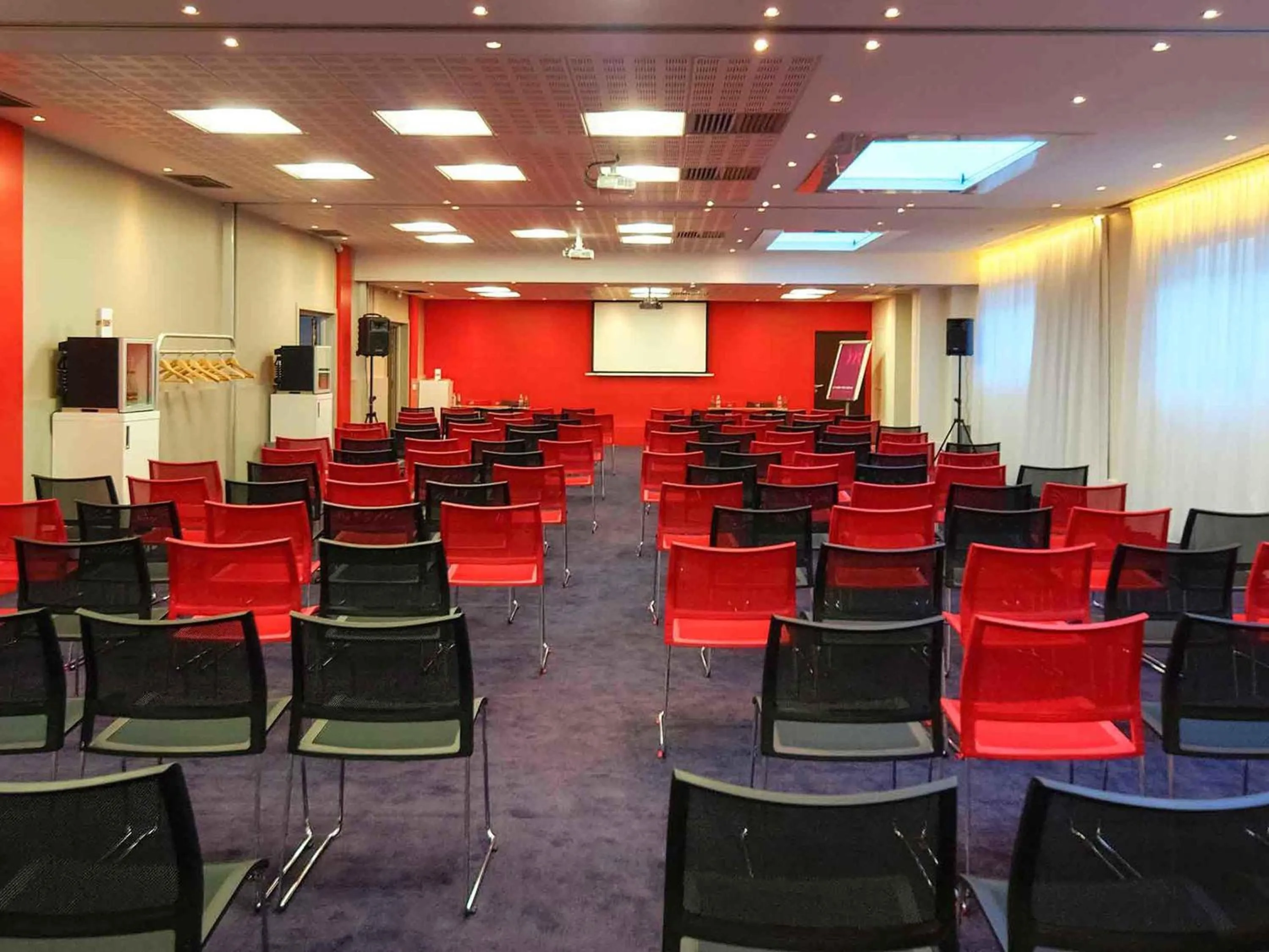 Meeting/conference room in Mercure Nantes Centre Grand Hotel