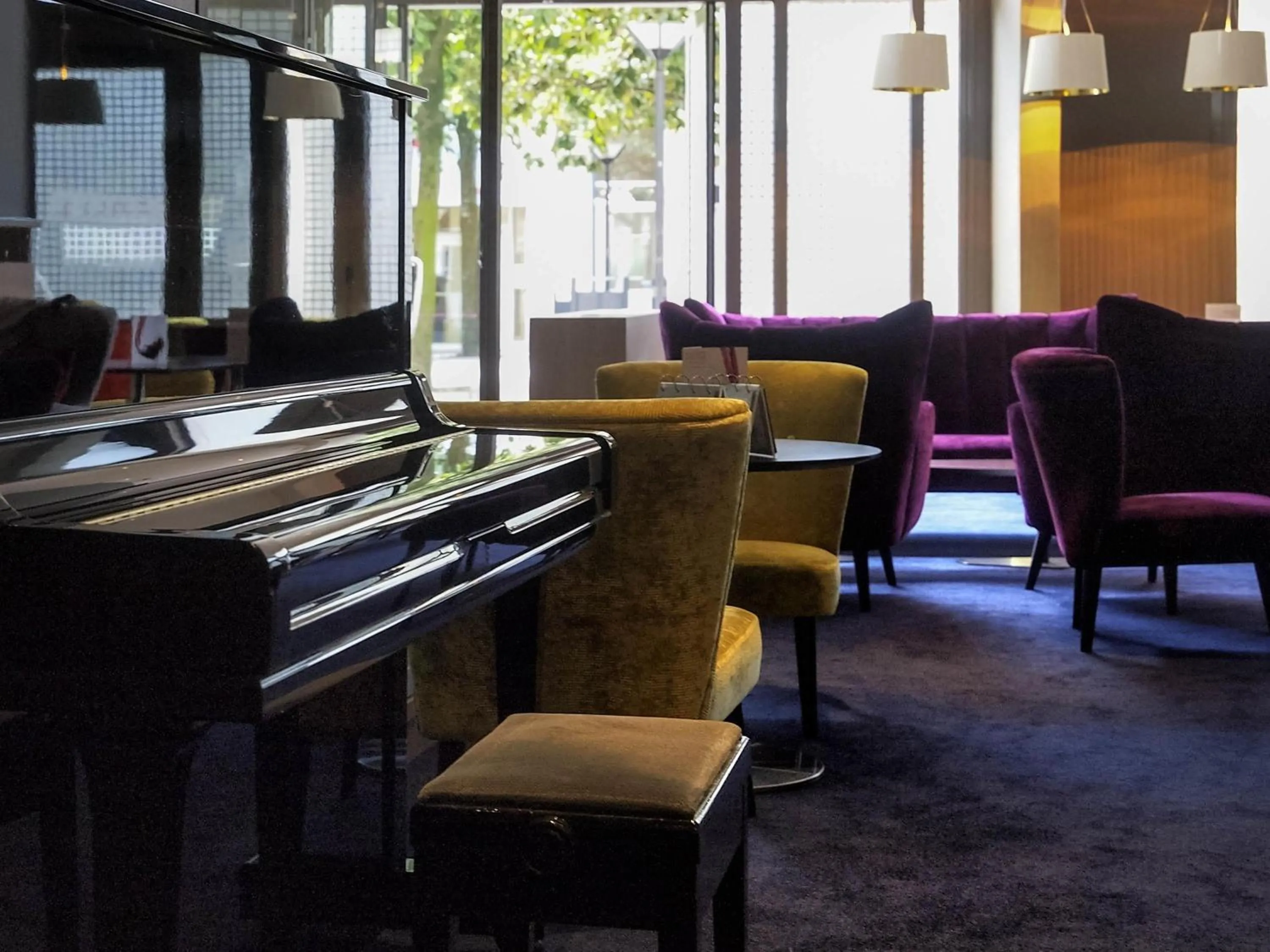 Lounge or bar in Mercure Nantes Centre Grand Hotel